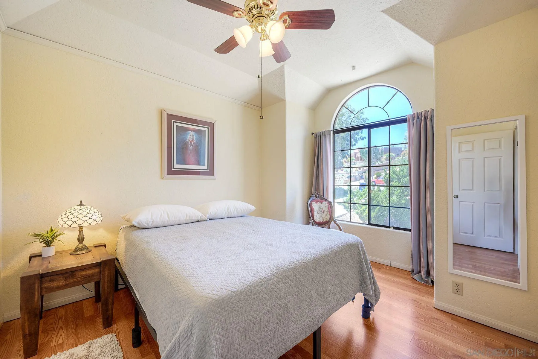 https://cdn.realtyfeed.com/cdn/127/260014273/14245c726d7328a075e0f425c3865db1.webp