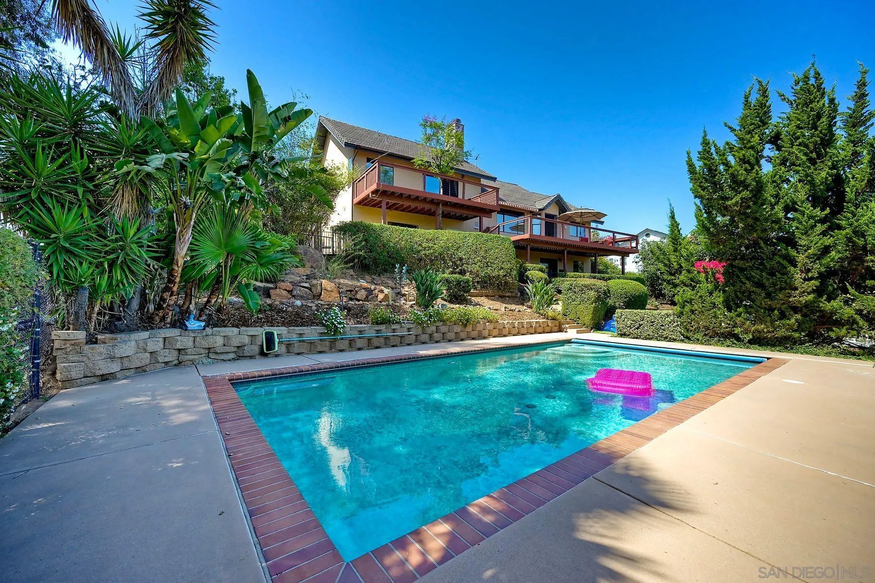 https://cdn.realtyfeed.com/cdn/127/260014273/2ab25bcc2b5b7597777f7a217fa5c7ec.webp