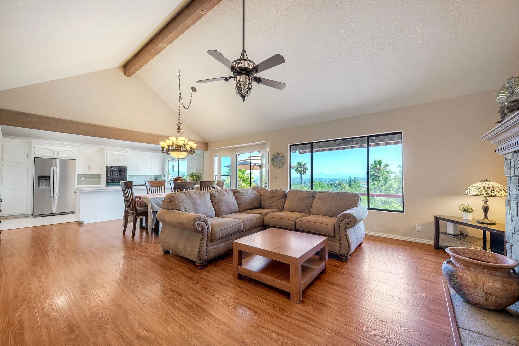 https://cdn.realtyfeed.com/cdn/127/260014273/70e297044526e21fe154d8e67e3b8235.webp