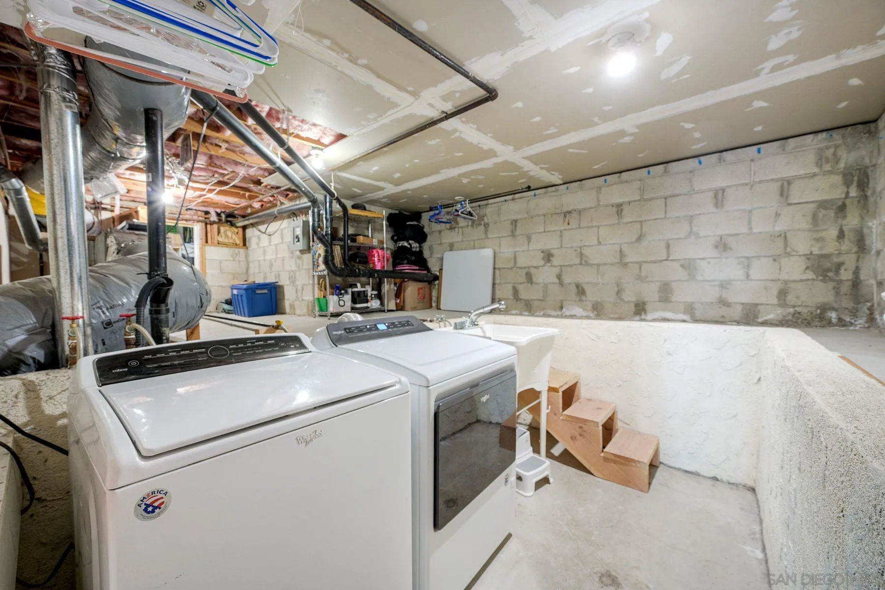 https://cdn.realtyfeed.com/cdn/127/260014273/c449242e7ffb1a070100d2be98d68dc9.webp