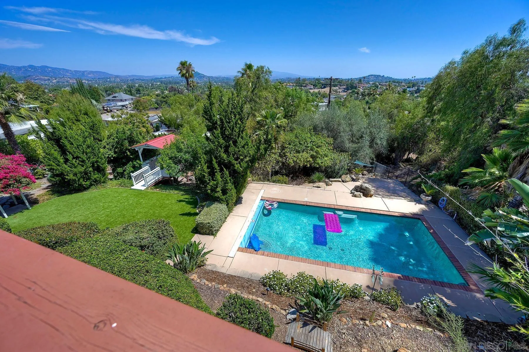 https://cdn.realtyfeed.com/cdn/127/260014273/d9e2d517e02094d3e8497ae7f0168c5c.webp