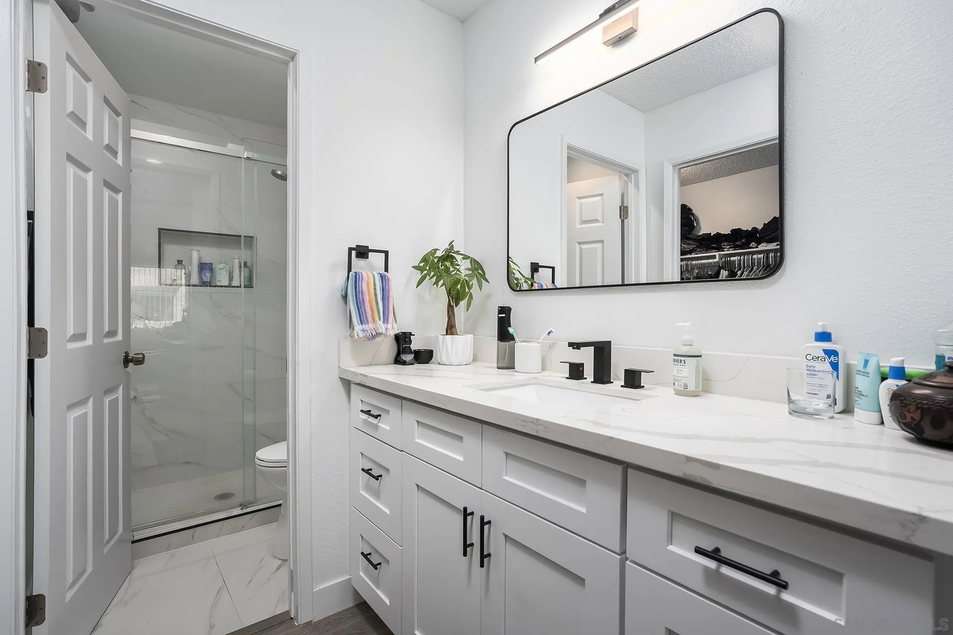 https://cdn.realtyfeed.com/cdn/127/260014277/6d2293aaed4e0f09bac82a708b64952c.webp