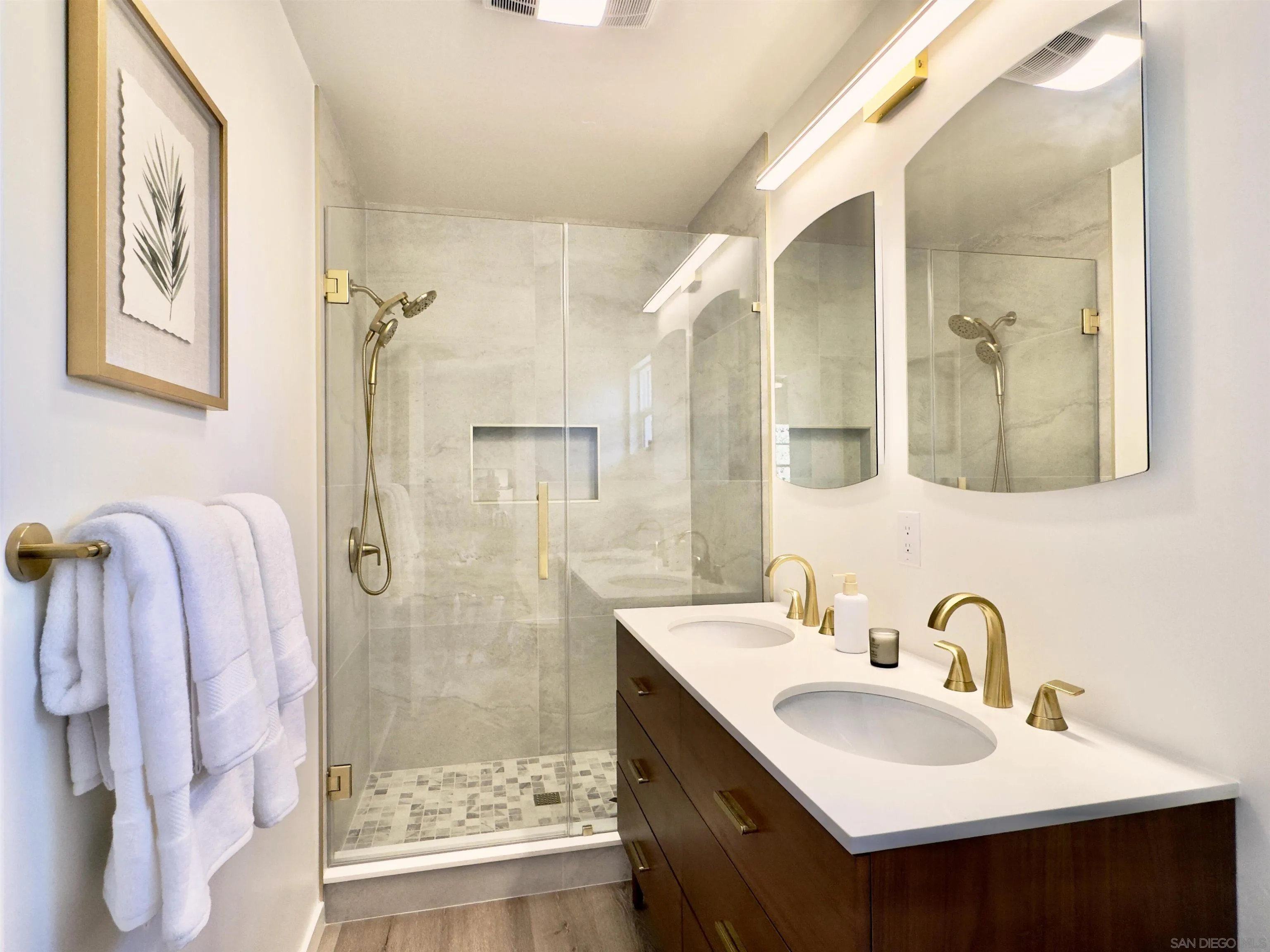 https://cdn.realtyfeed.com/cdn/127/260014280/50c589aaa3b0e67821696581fab15eb1.webp