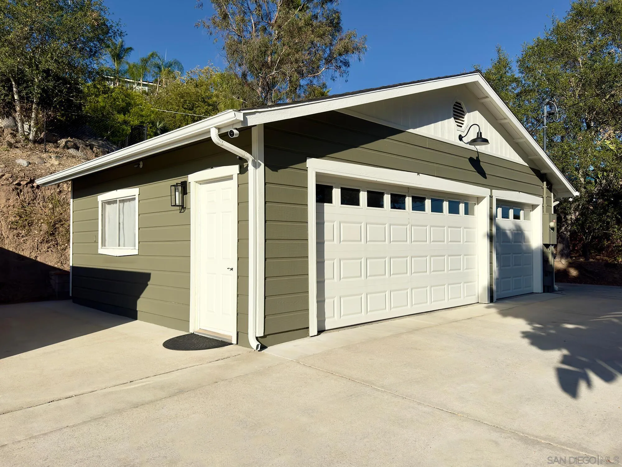 https://cdn.realtyfeed.com/cdn/127/260014280/76561f69dc9205ce62bee755f6070bc3.webp