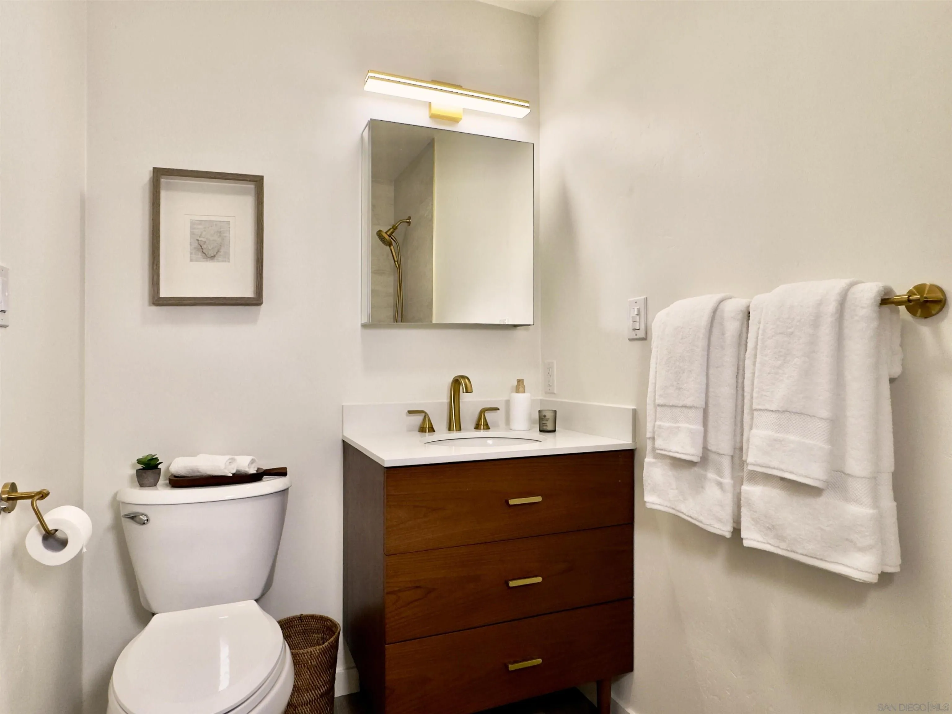 https://cdn.realtyfeed.com/cdn/127/260014280/82cd06200589638b7cdfc44749b503cd.webp