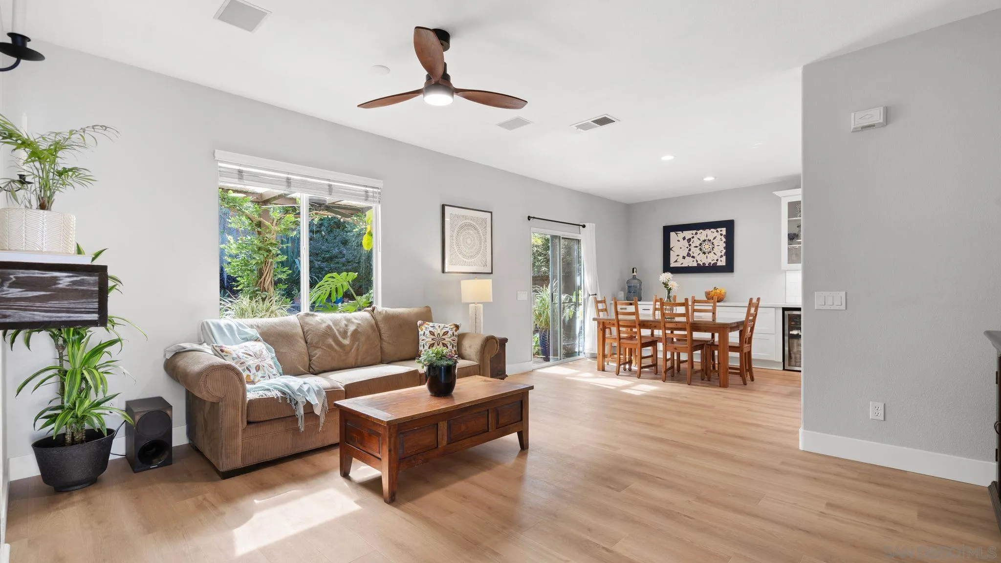 https://cdn.realtyfeed.com/cdn/127/260014281/1666e004eac983540b21257b34970176.webp
