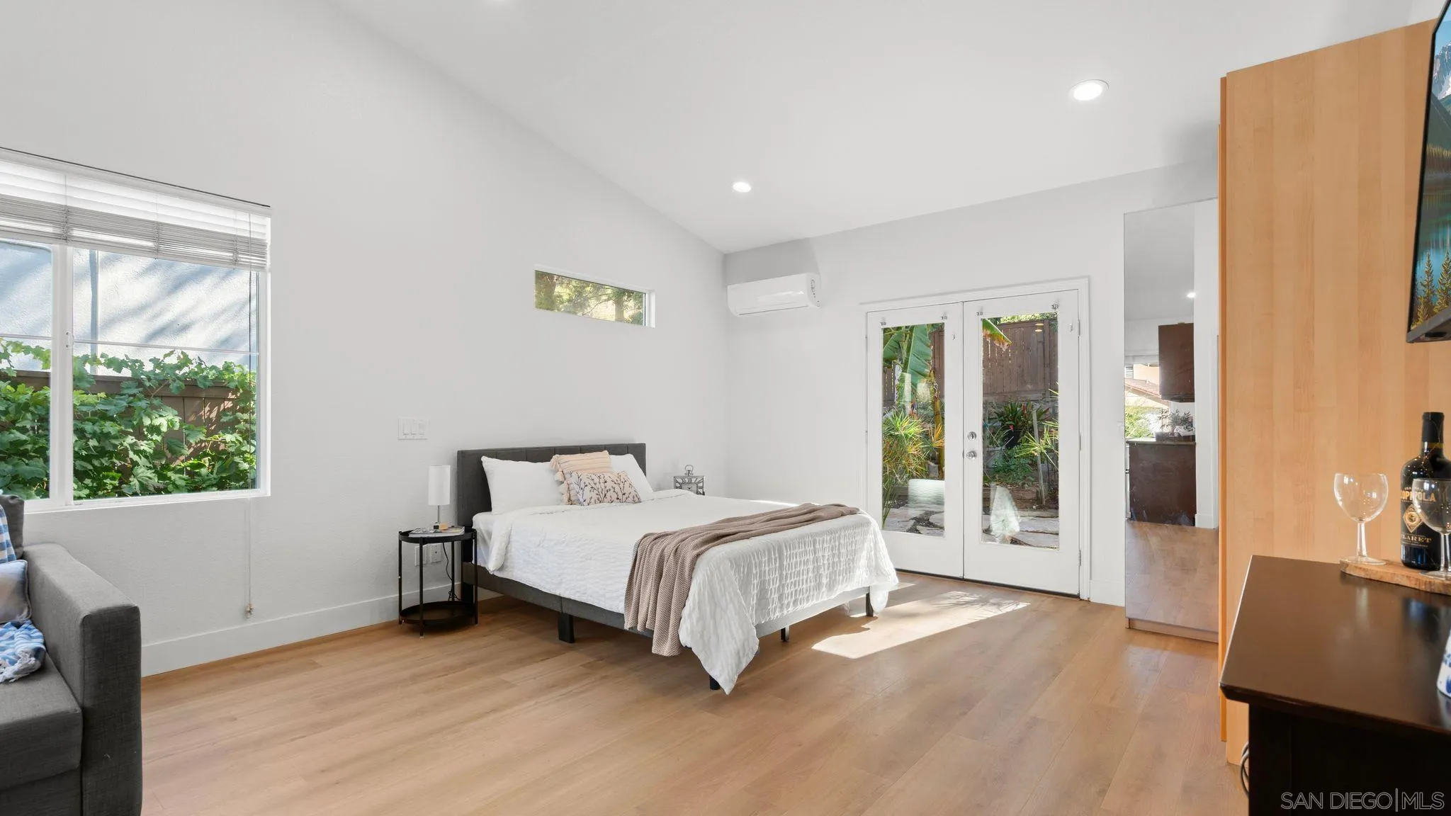https://cdn.realtyfeed.com/cdn/127/260014281/28b36f21f7b708a7ba2f31823daa6732.webp