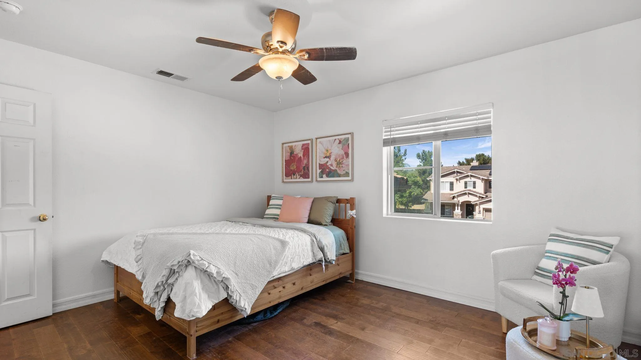 https://cdn.realtyfeed.com/cdn/127/260014281/55165175acefeb9ac370b010720c0b9f.webp
