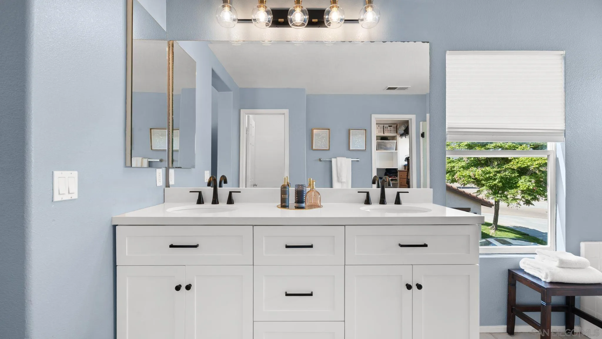https://cdn.realtyfeed.com/cdn/127/260014281/7fd367fbd35342c7407e23b3bc3914e1.webp
