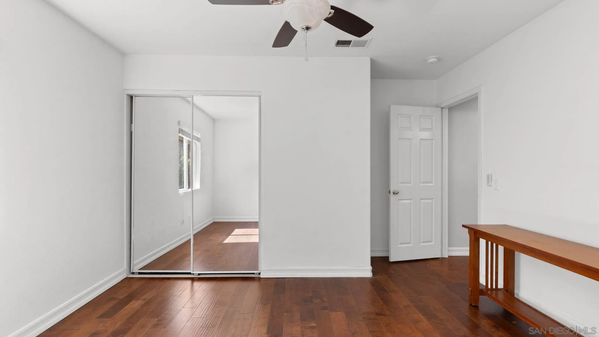 https://cdn.realtyfeed.com/cdn/127/260014281/e8ae65e08844883d49dff03046e25354.webp