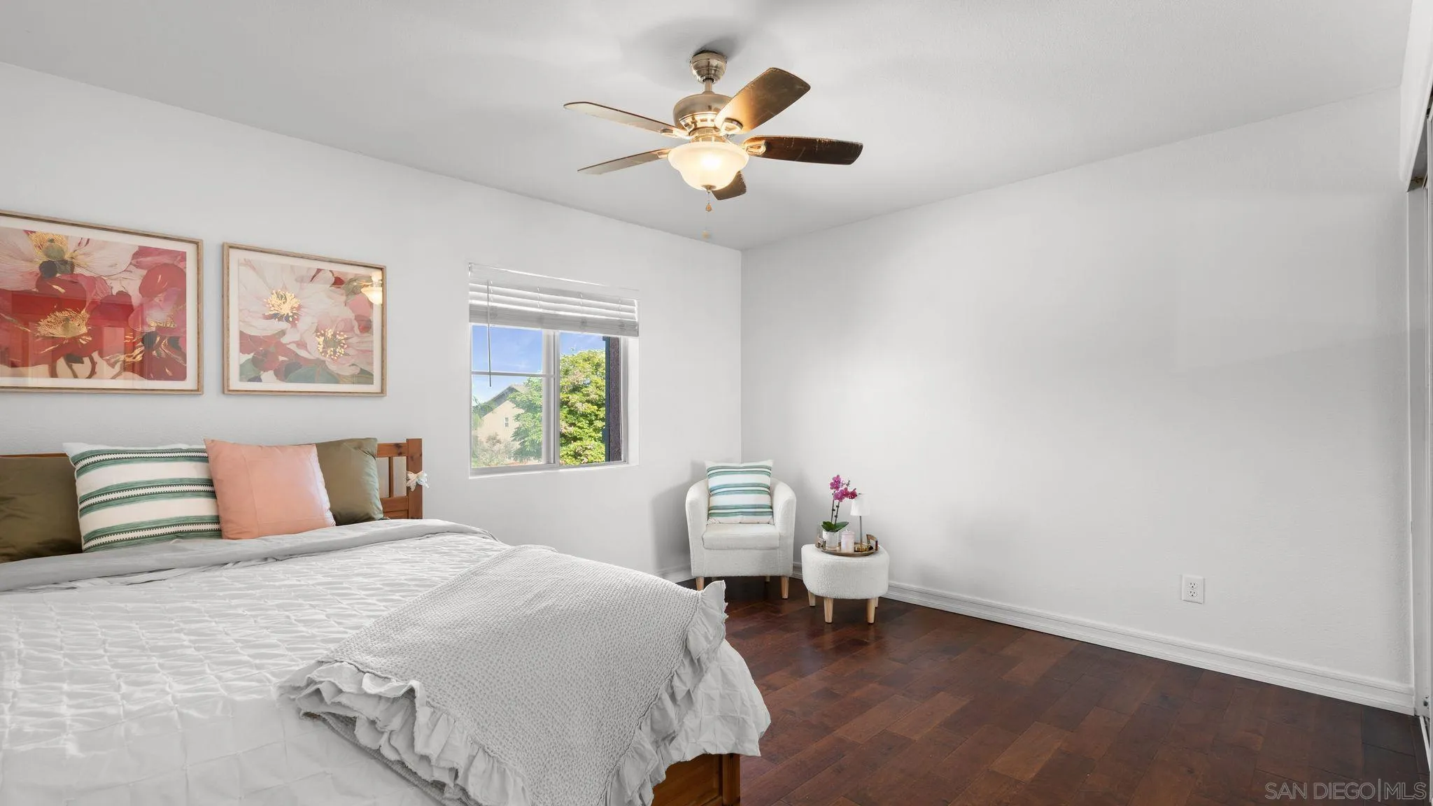 https://cdn.realtyfeed.com/cdn/127/260014281/fd6ab702c966705390e40eafc7f17426.webp