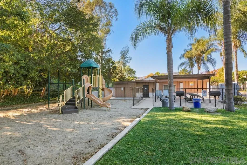 https://cdn.realtyfeed.com/cdn/127/260014284/34cee42606fea06d60c91c352b45696d.webp