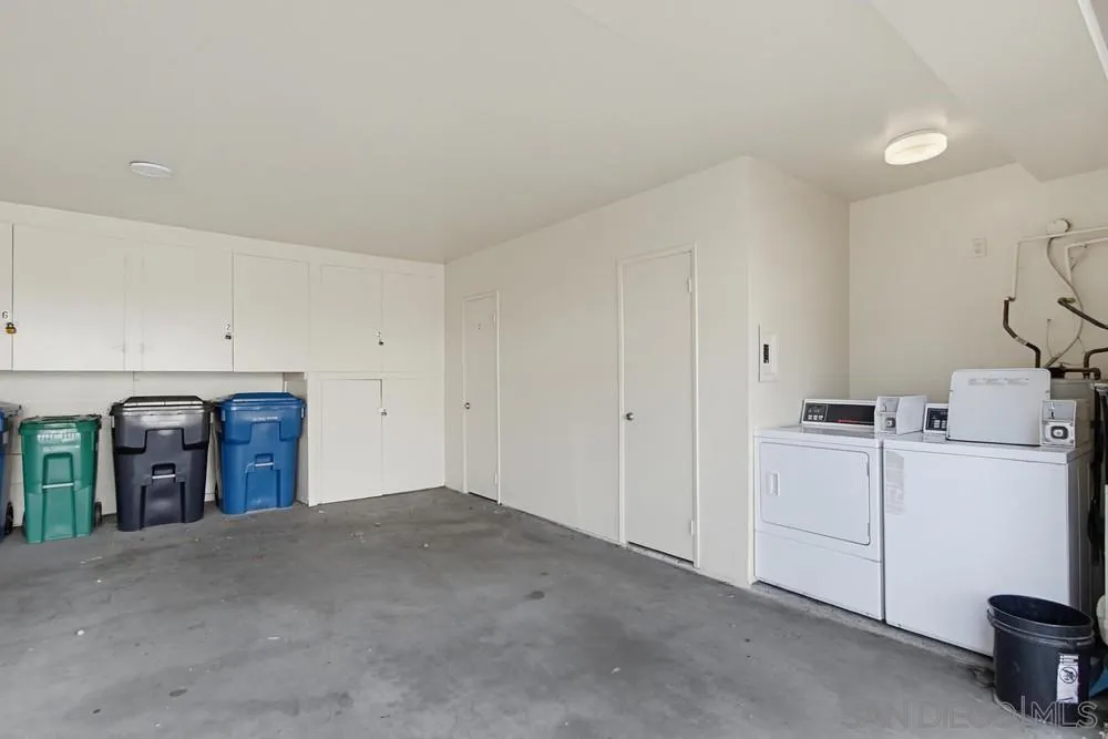 https://cdn.realtyfeed.com/cdn/127/260014284/738c0b2cc27e709175a202d53eb3297a.webp