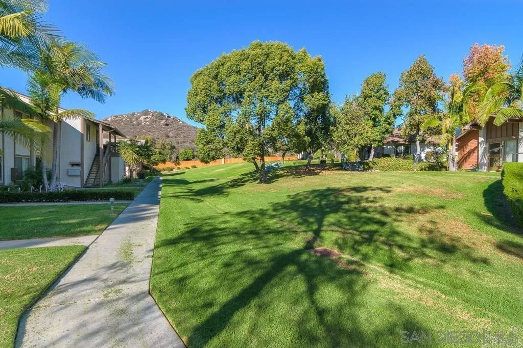 https://cdn.realtyfeed.com/cdn/127/260014284/74781ead80bd06eff33cfac44ea594ea.webp