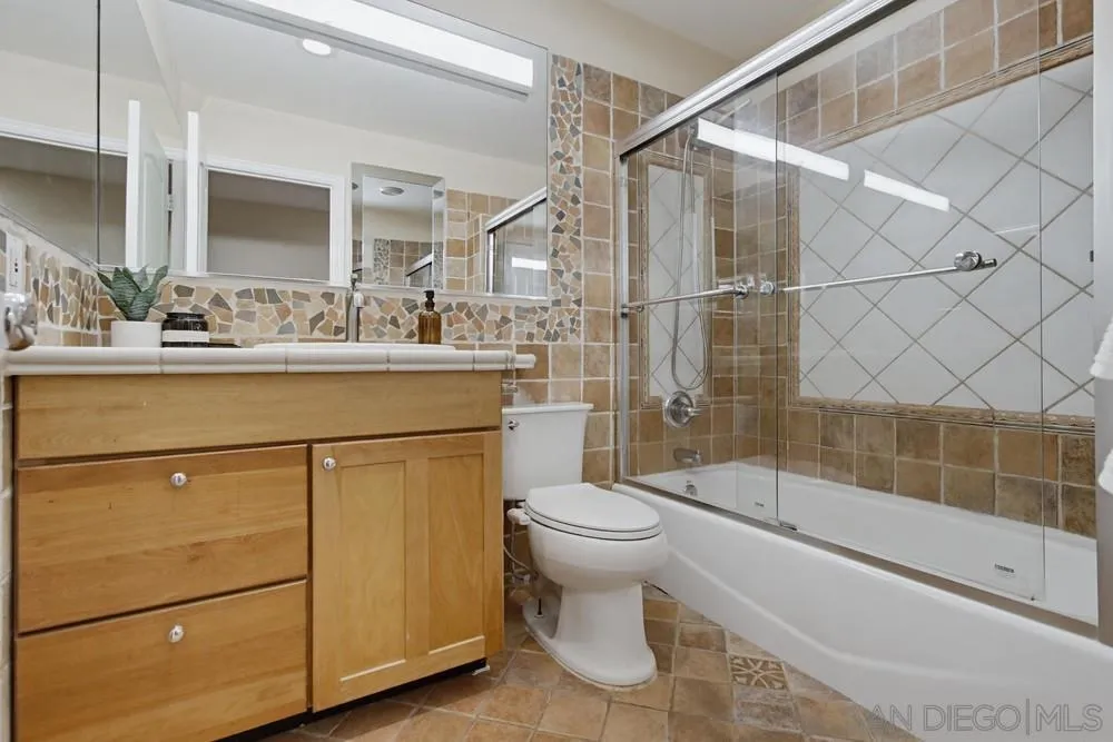 https://cdn.realtyfeed.com/cdn/127/260014284/cc0454bea0a3214fa6160e398c167847.webp