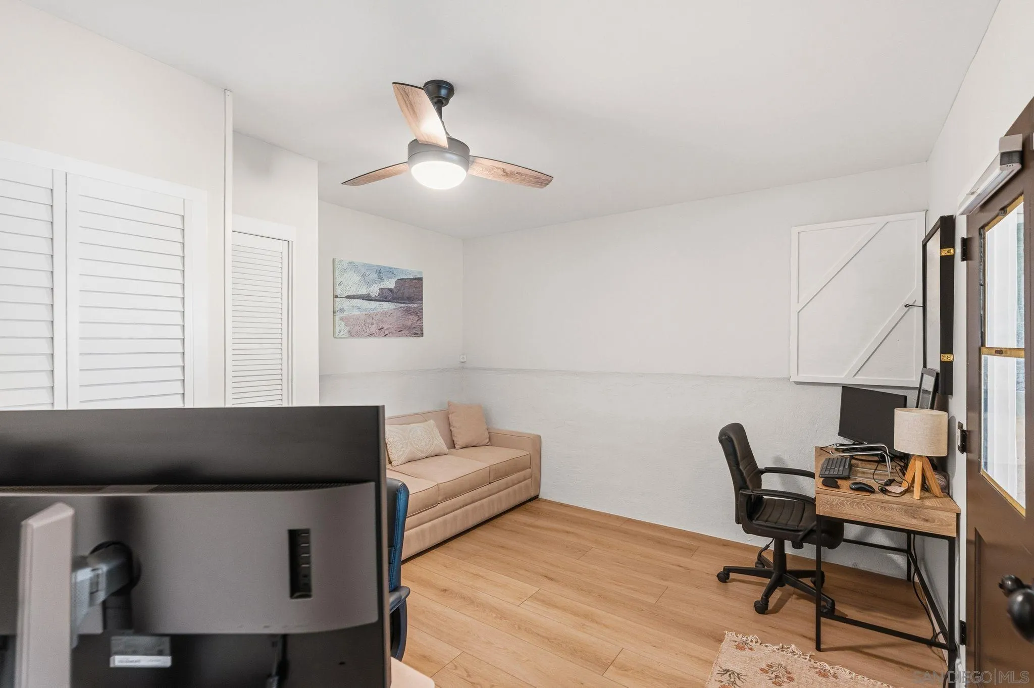 https://cdn.realtyfeed.com/cdn/127/260014286/07a7e86b72be7575b65c02726d3b44e7.webp