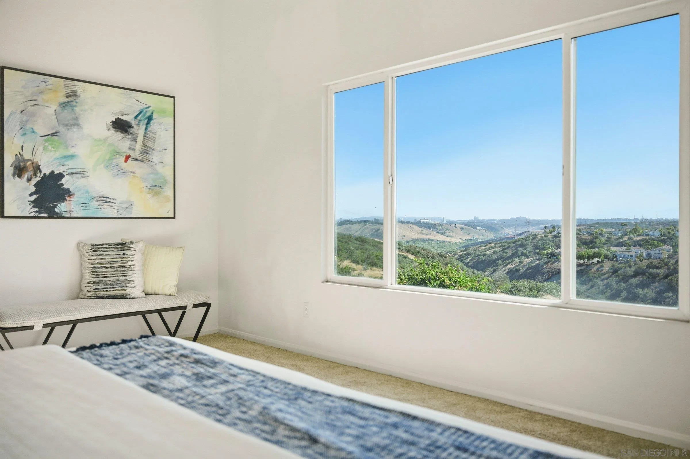 https://cdn.realtyfeed.com/cdn/127/260014289/0a1faee1072b69fc4e278cab1944cae4.webp