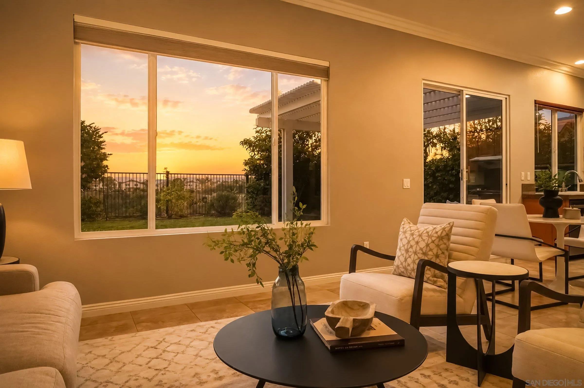 https://cdn.realtyfeed.com/cdn/127/260014289/3b256f1781cb8a6382421de95e43c683.webp