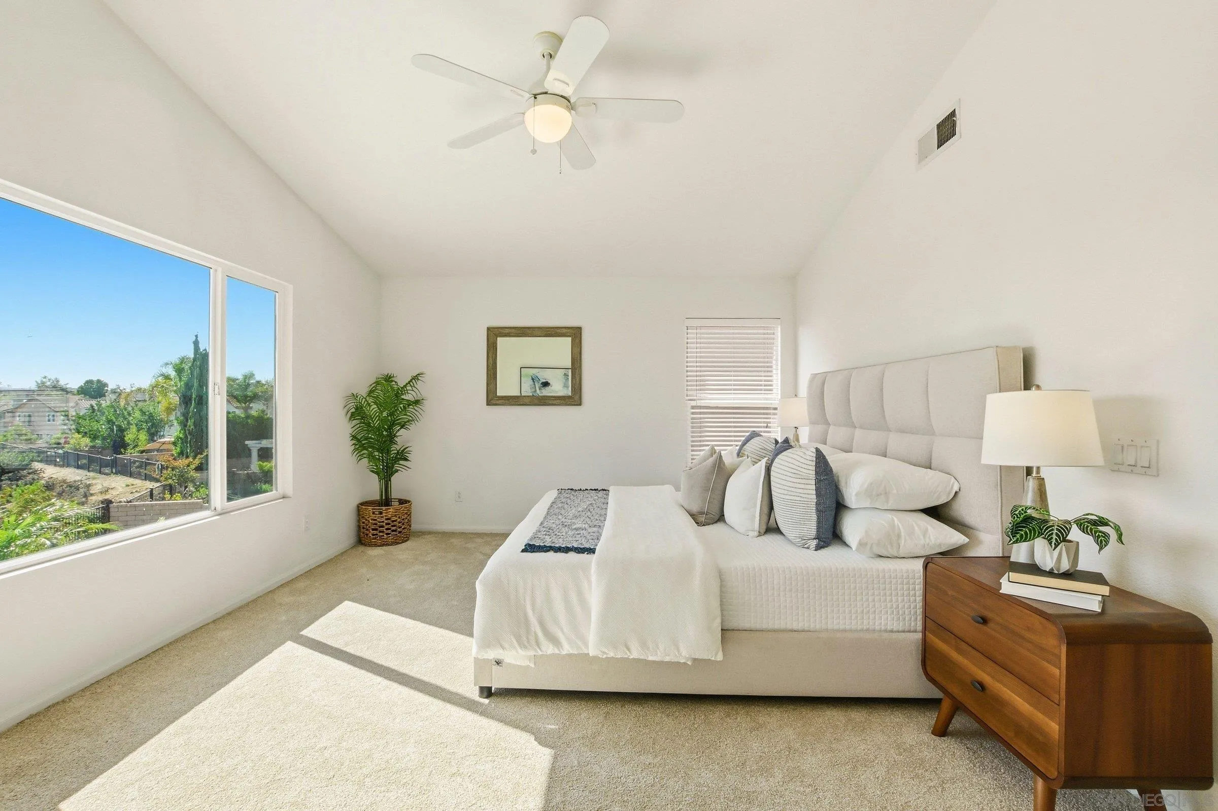 https://cdn.realtyfeed.com/cdn/127/260014289/48a2031efbbdac5c8a5d032ae24a30b5.webp