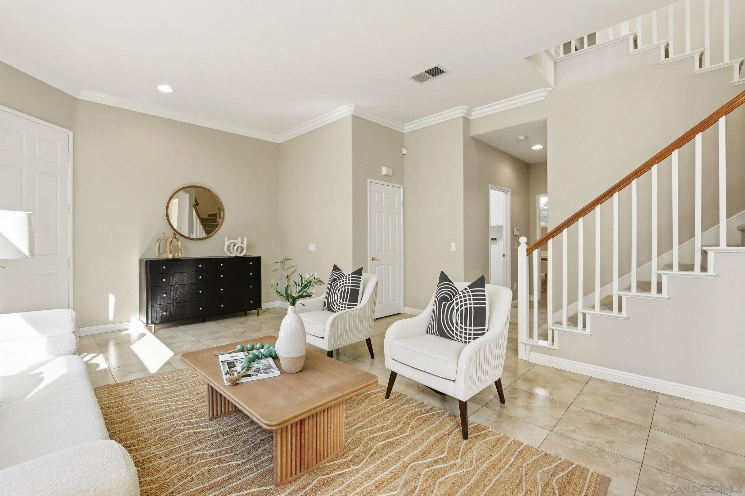 https://cdn.realtyfeed.com/cdn/127/260014289/84139afdb3ce7fc741f16b6474fe29c7.webp