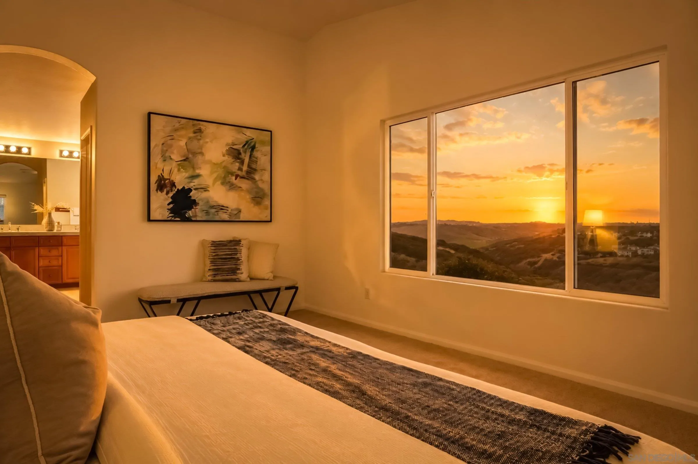 https://cdn.realtyfeed.com/cdn/127/260014289/8a648d50a557bdf237995ecfa5b67fb7.webp