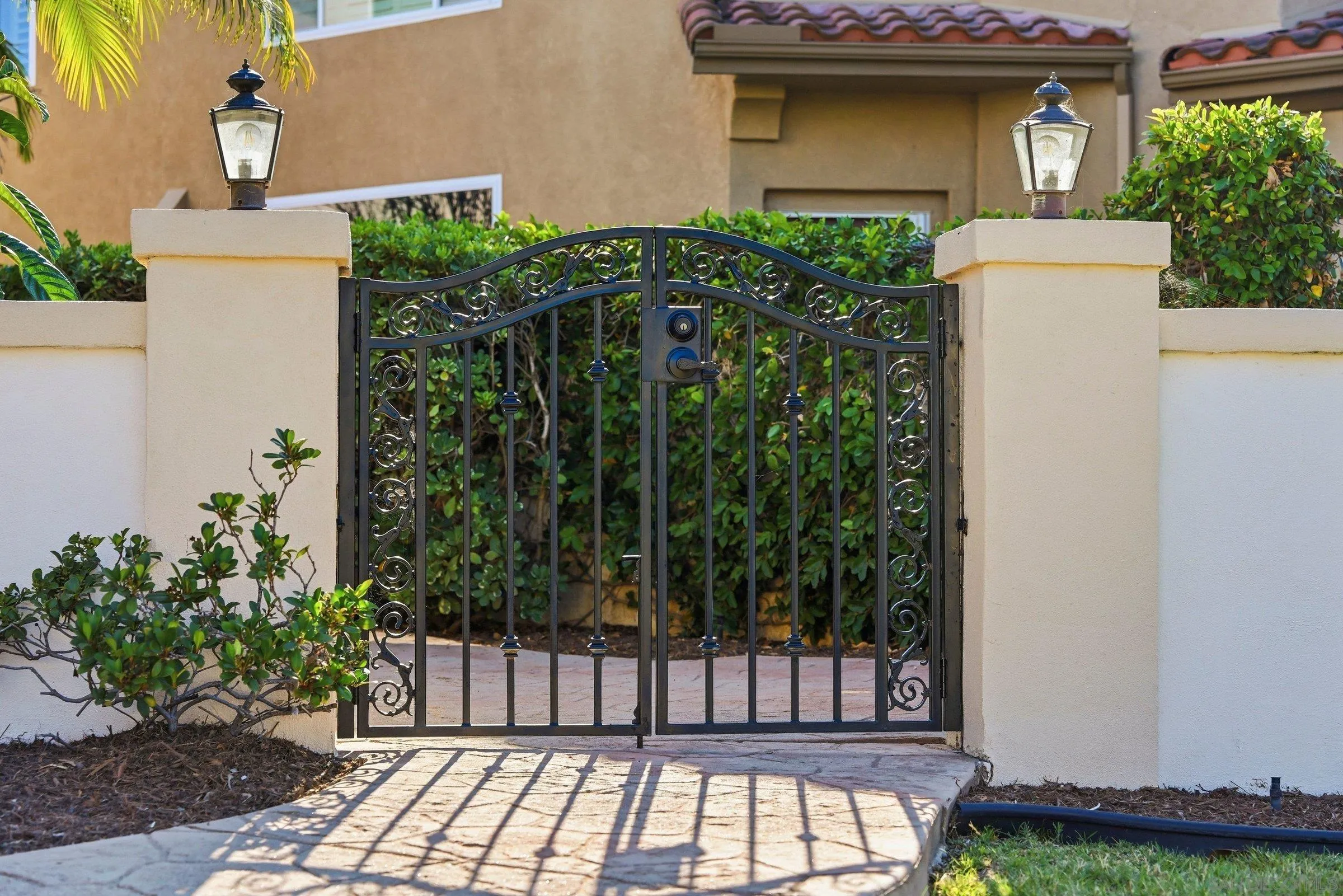 https://cdn.realtyfeed.com/cdn/127/260014289/93c8762f0318ed3607e155760c0cc555.webp