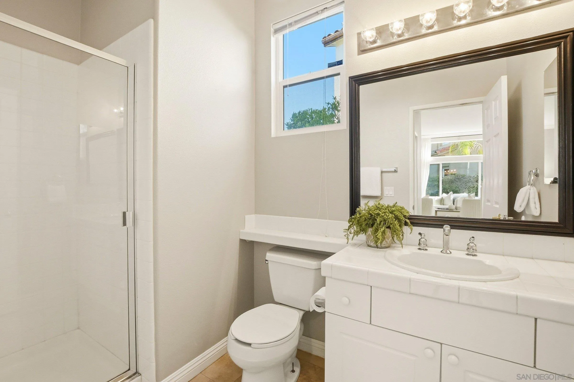 https://cdn.realtyfeed.com/cdn/127/260014289/f015ff8fbf7066f1b8cf1bbd27998133.webp
