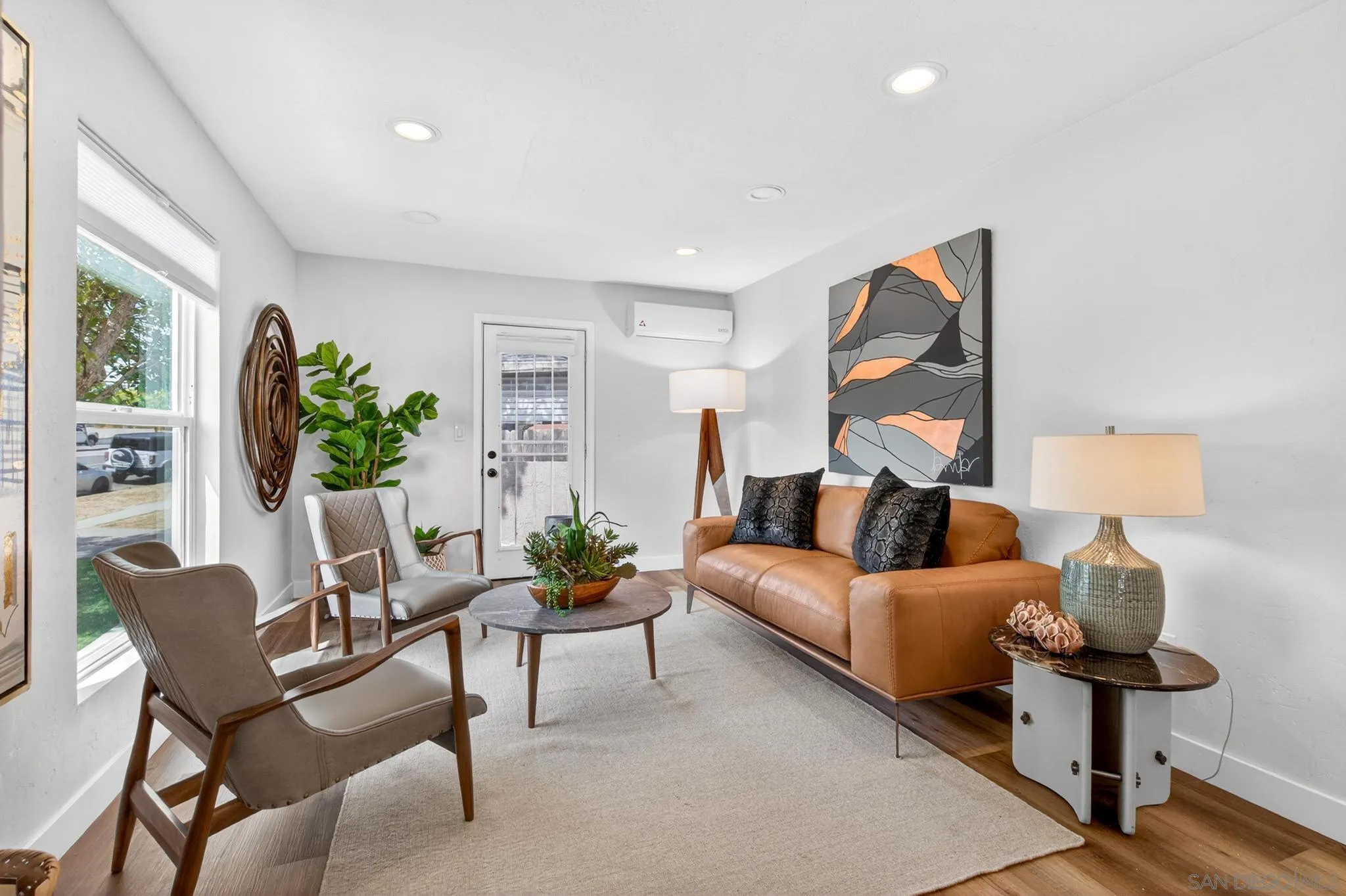 https://cdn.realtyfeed.com/cdn/127/260014290/70aa8c8497f991d01160208bfc33a535.webp
