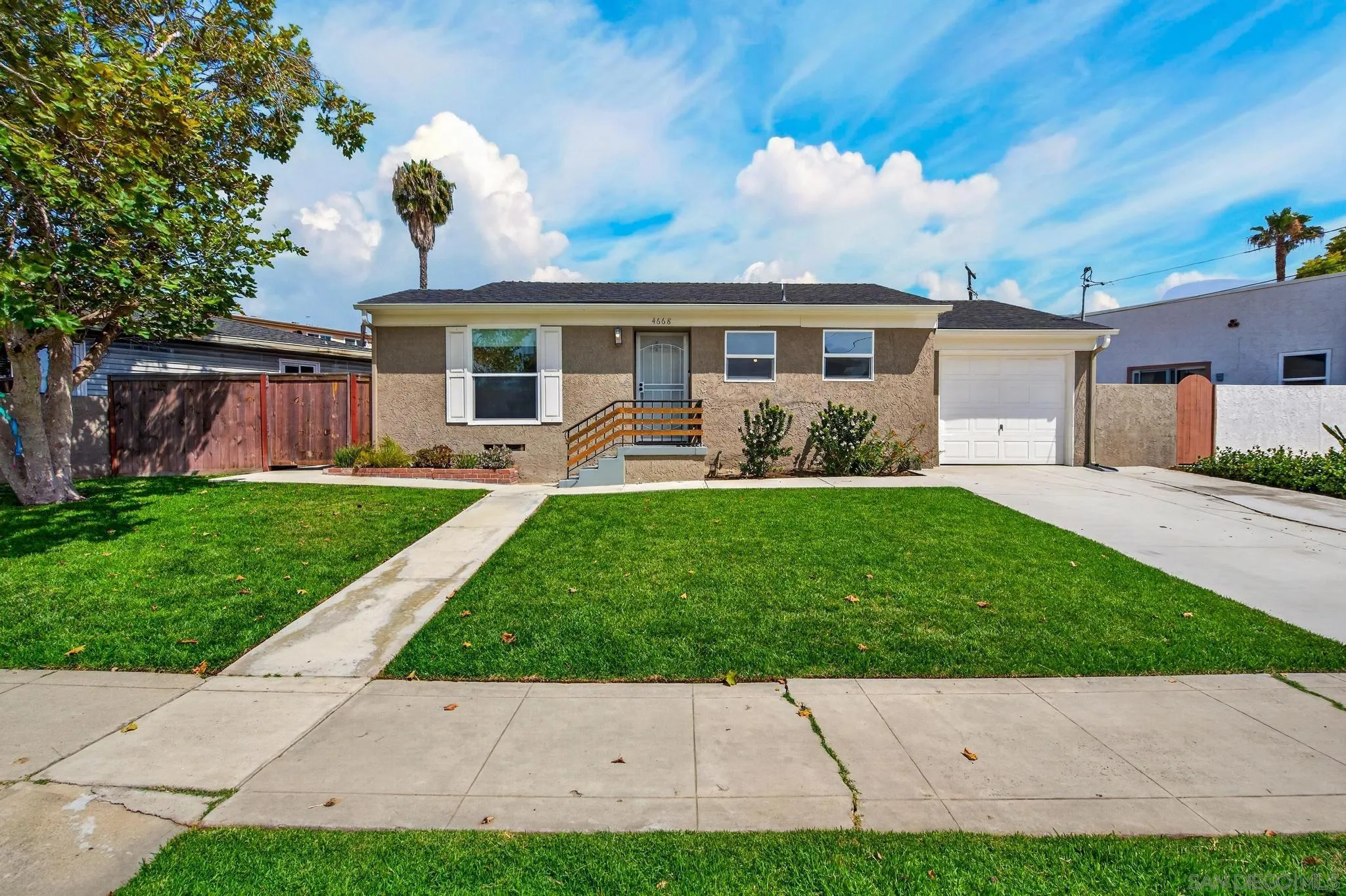 https://cdn.realtyfeed.com/cdn/127/260014290/9568f42ec6768e0b96b06b628df05017.webp