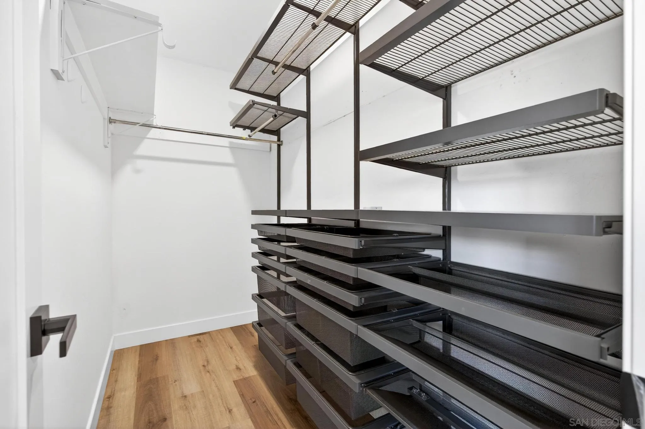 https://cdn.realtyfeed.com/cdn/127/260014290/b4f2bfe67591a8e3dd01dbec7e212fb2.webp