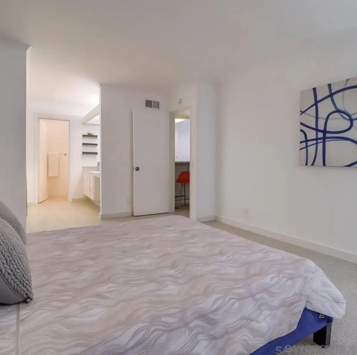 https://cdn.realtyfeed.com/cdn/127/260014291/170d9aa4839df8aed2669e759611a451.webp