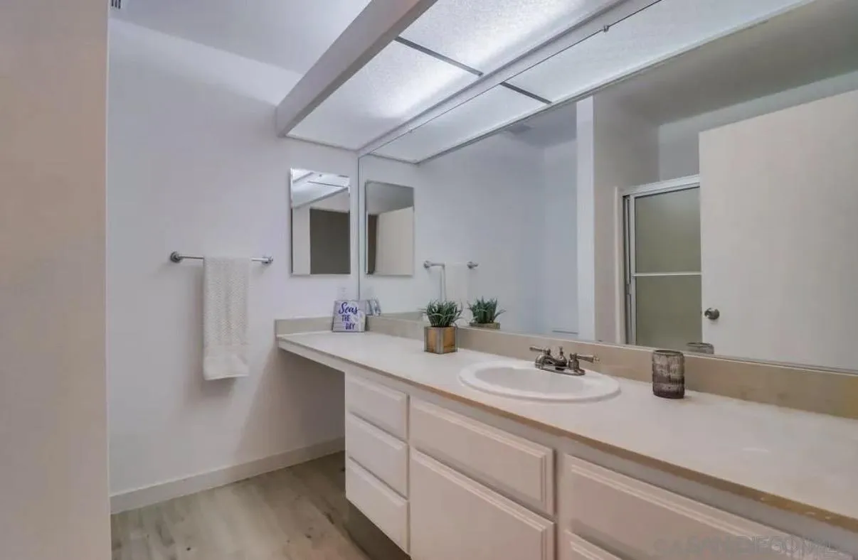 https://cdn.realtyfeed.com/cdn/127/260014291/73d2fe5c2ab33612c938fccf960c0115.webp