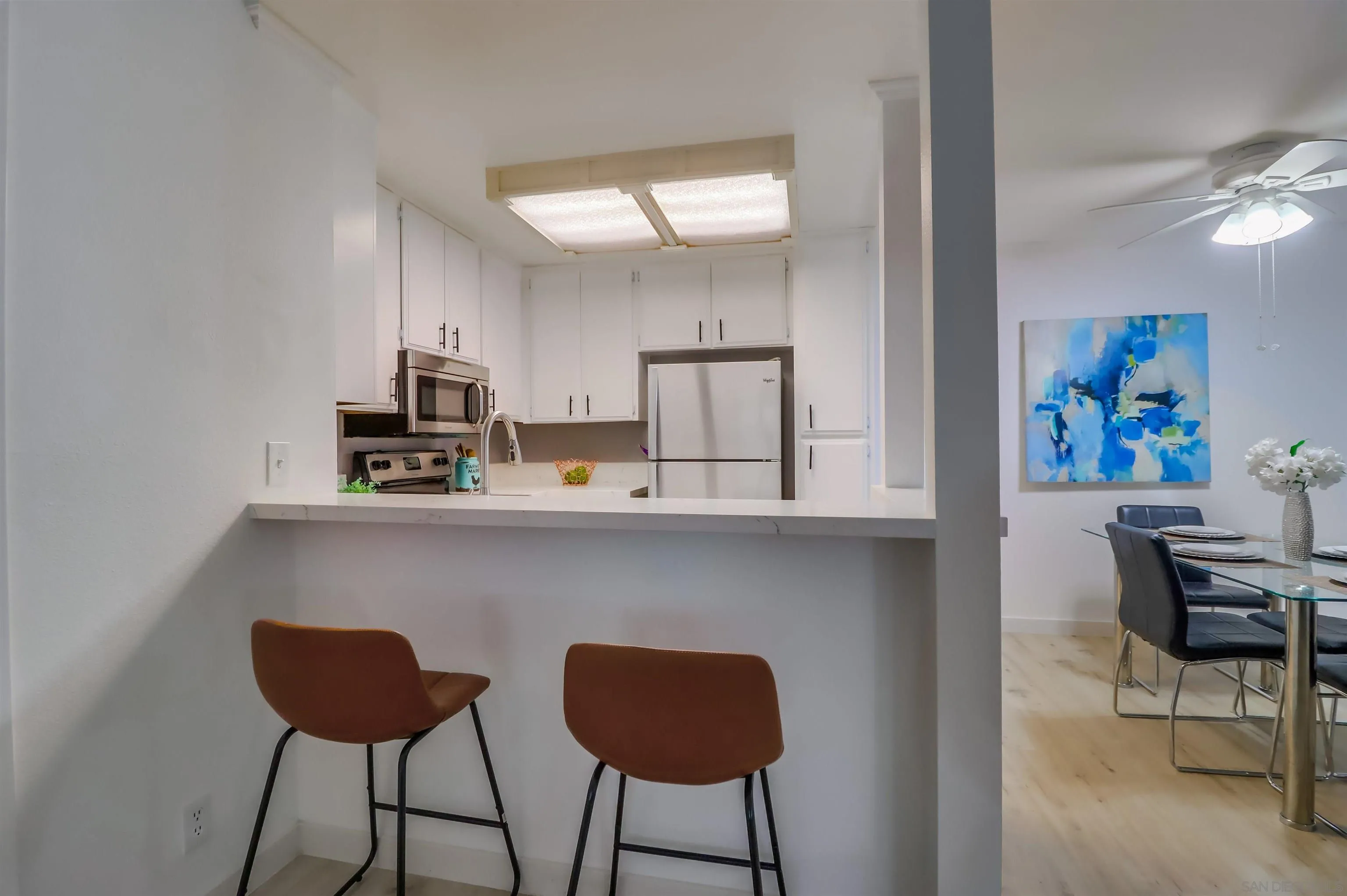 https://cdn.realtyfeed.com/cdn/127/260014291/8dbe08193cd3ebb7bd250fec1fe132b3.webp