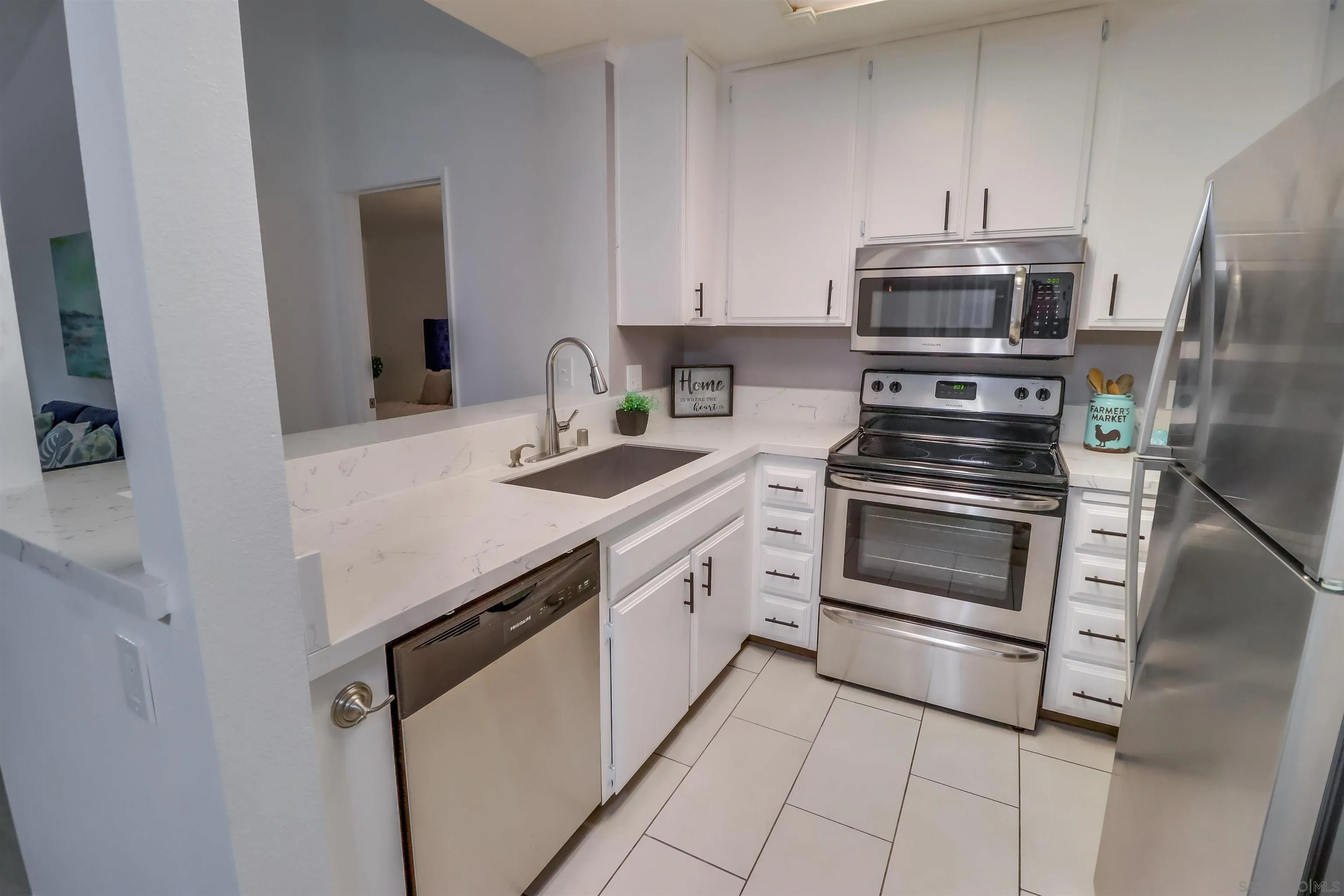 https://cdn.realtyfeed.com/cdn/127/260014291/ae03d9b3c30218e5252e8db1493837eb.webp
