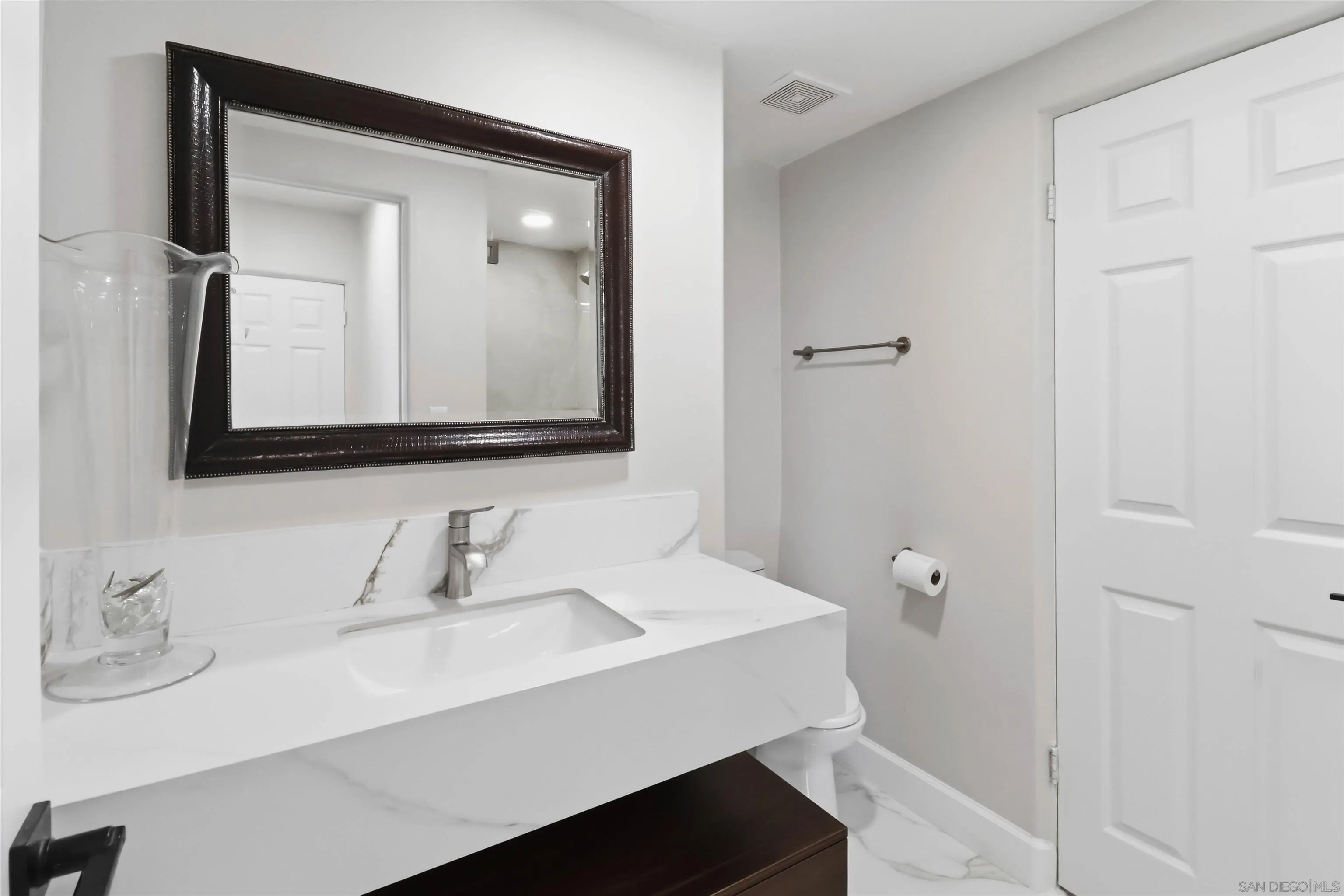 https://cdn.realtyfeed.com/cdn/127/260014292/342057cc90d1f51277bd64820e8fe94e.webp