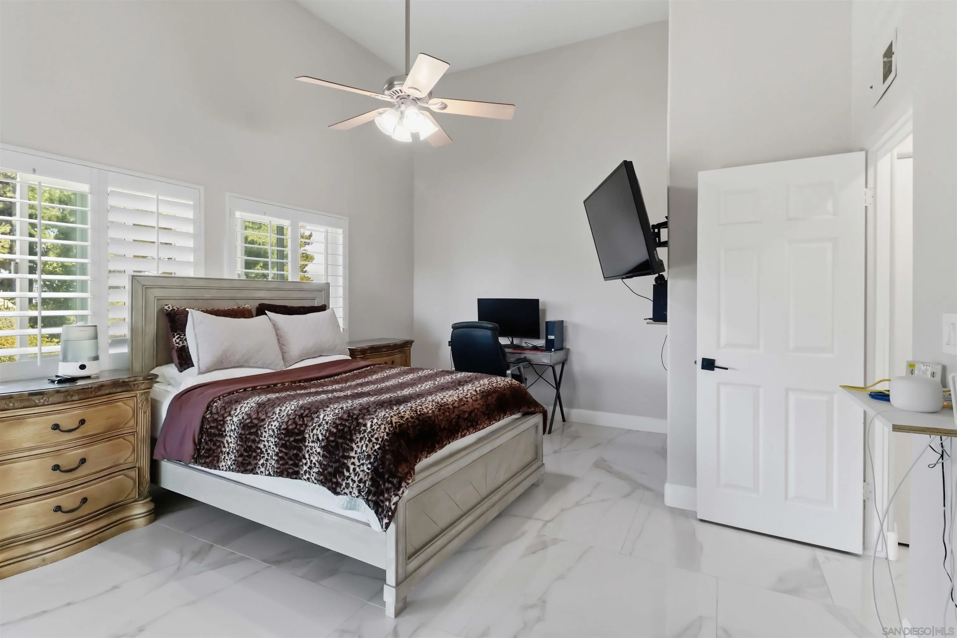 https://cdn.realtyfeed.com/cdn/127/260014292/5b3e3a05de9d1ff0a20b15135040a0a6.webp