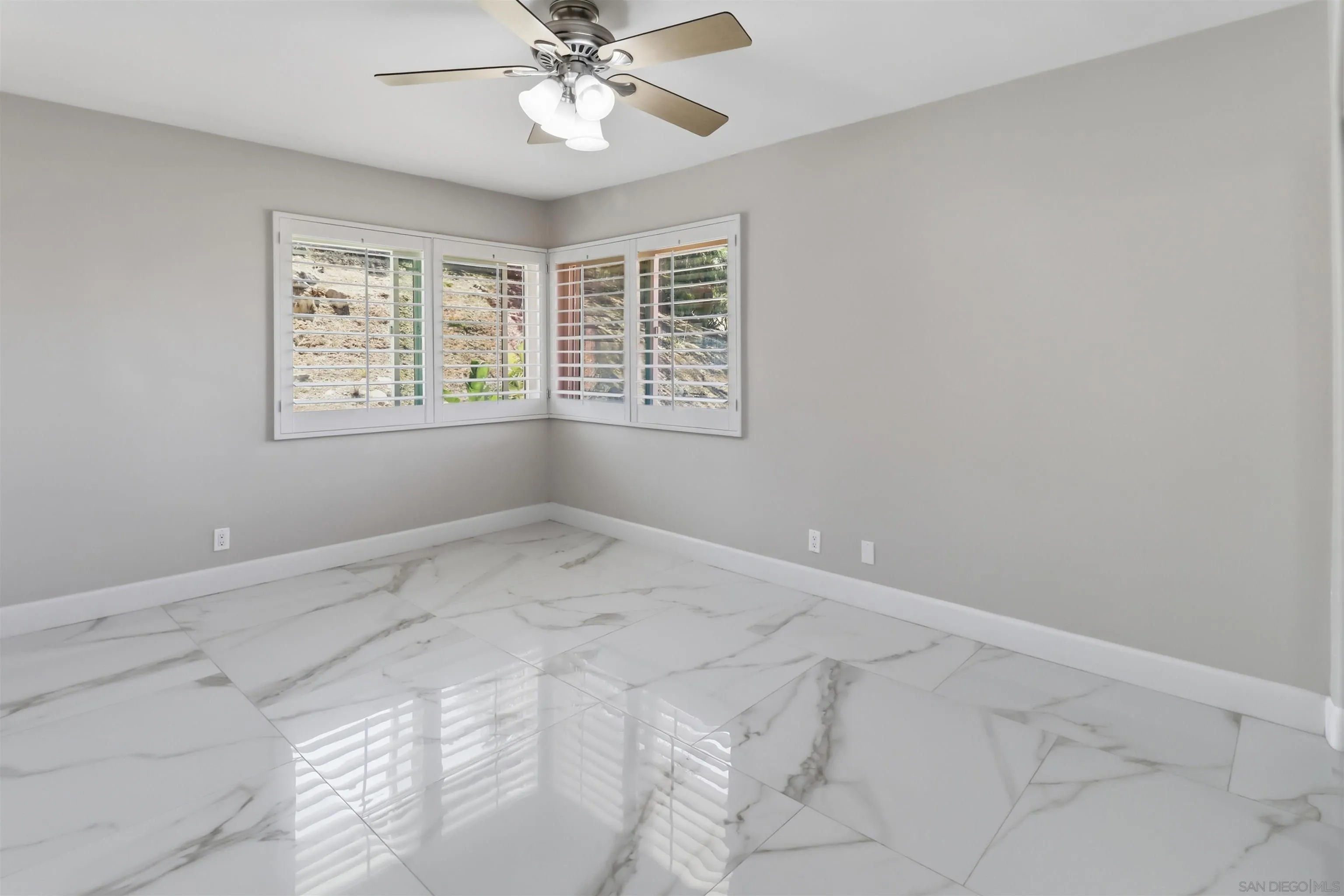 https://cdn.realtyfeed.com/cdn/127/260014292/c49d6437c27d19acd205afeb78e132dc.webp