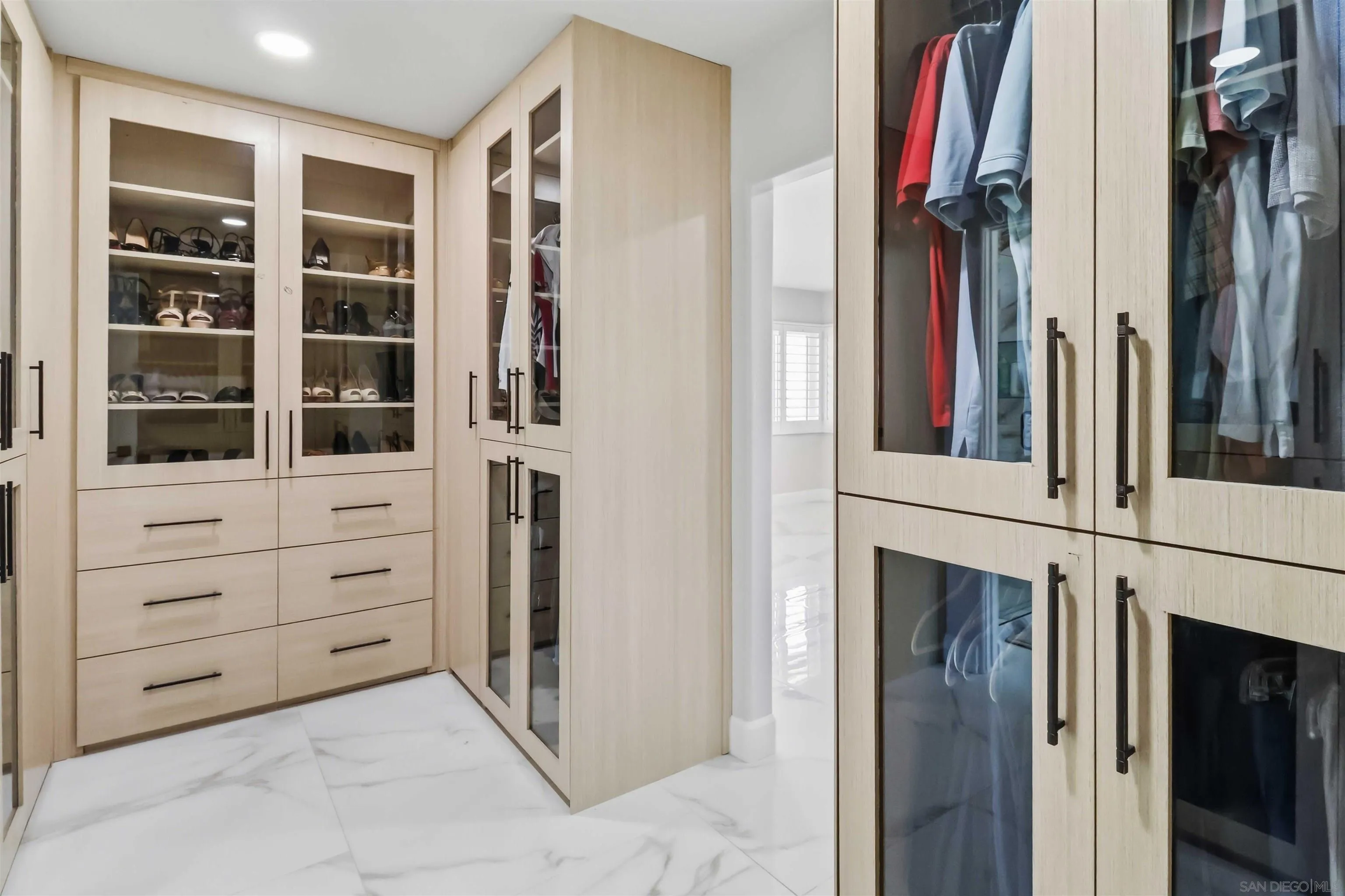 https://cdn.realtyfeed.com/cdn/127/260014292/c54f4d68590c9e5535396d07e9971e0e.webp