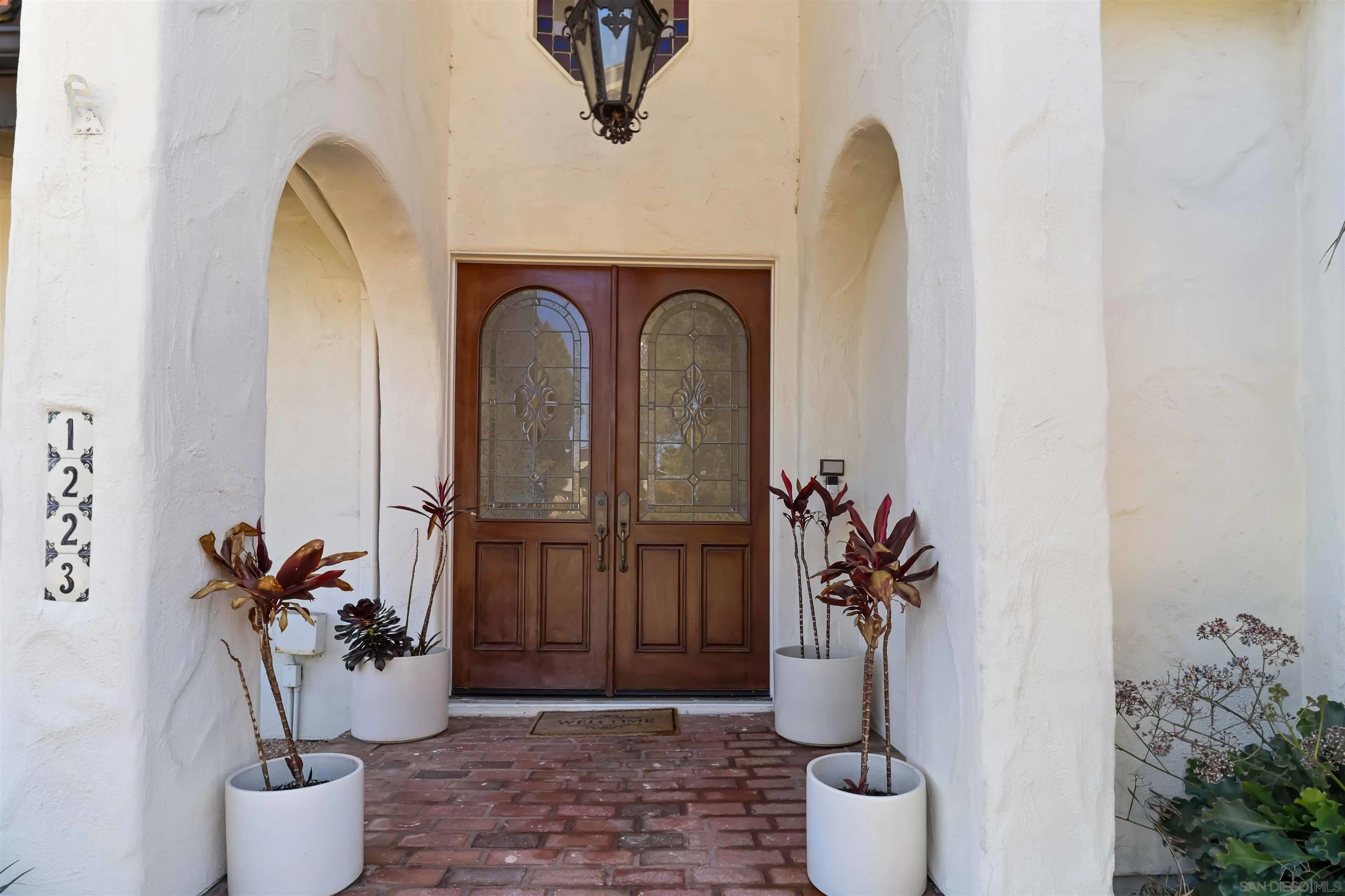 https://cdn.realtyfeed.com/cdn/127/260014292/ebd05c1fb42bc97d418e561e77c2aebe.webp