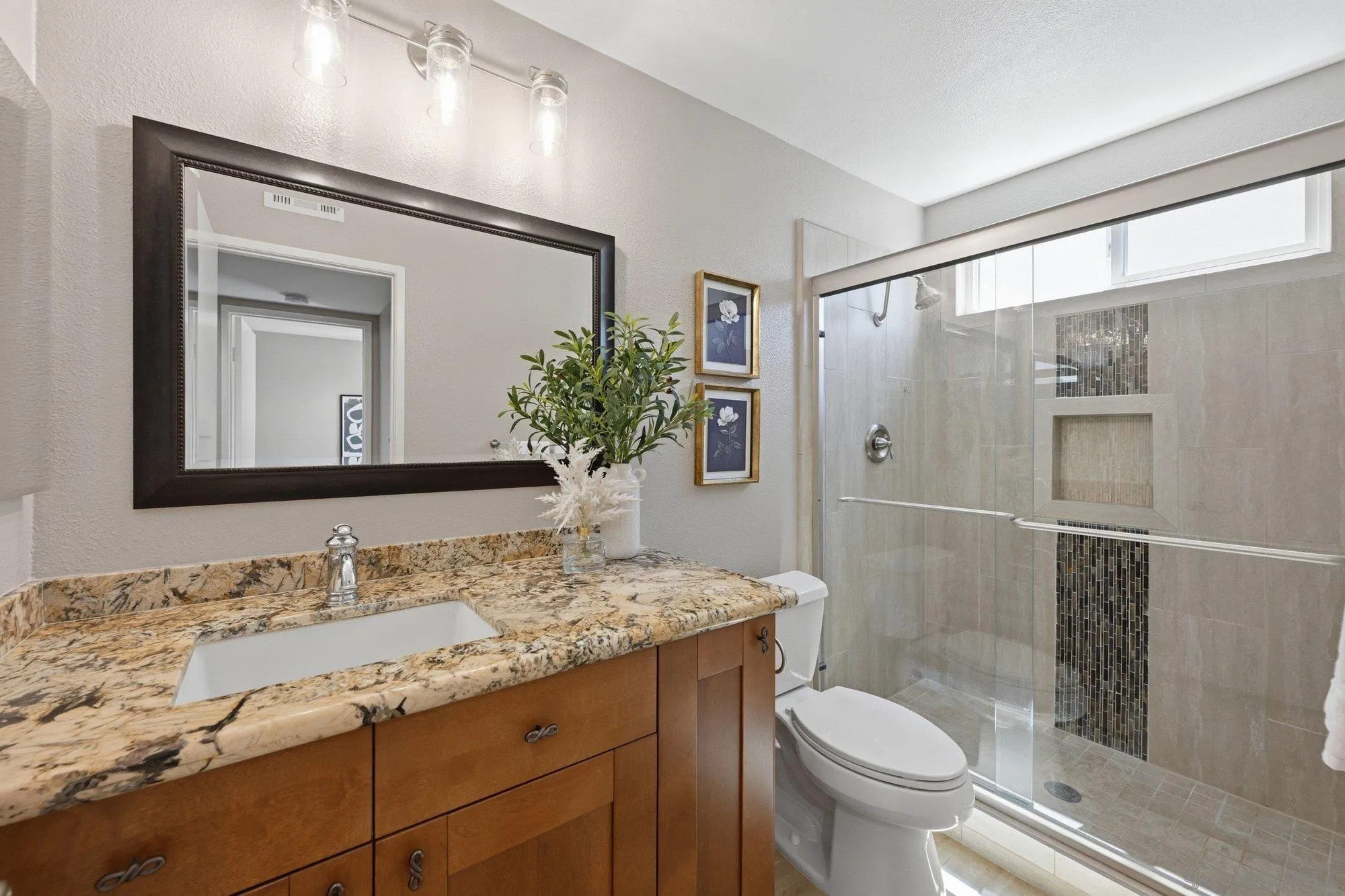 https://cdn.realtyfeed.com/cdn/127/260014293/71d8b14edb6afaf9e9c3769a23d53e1c.webp