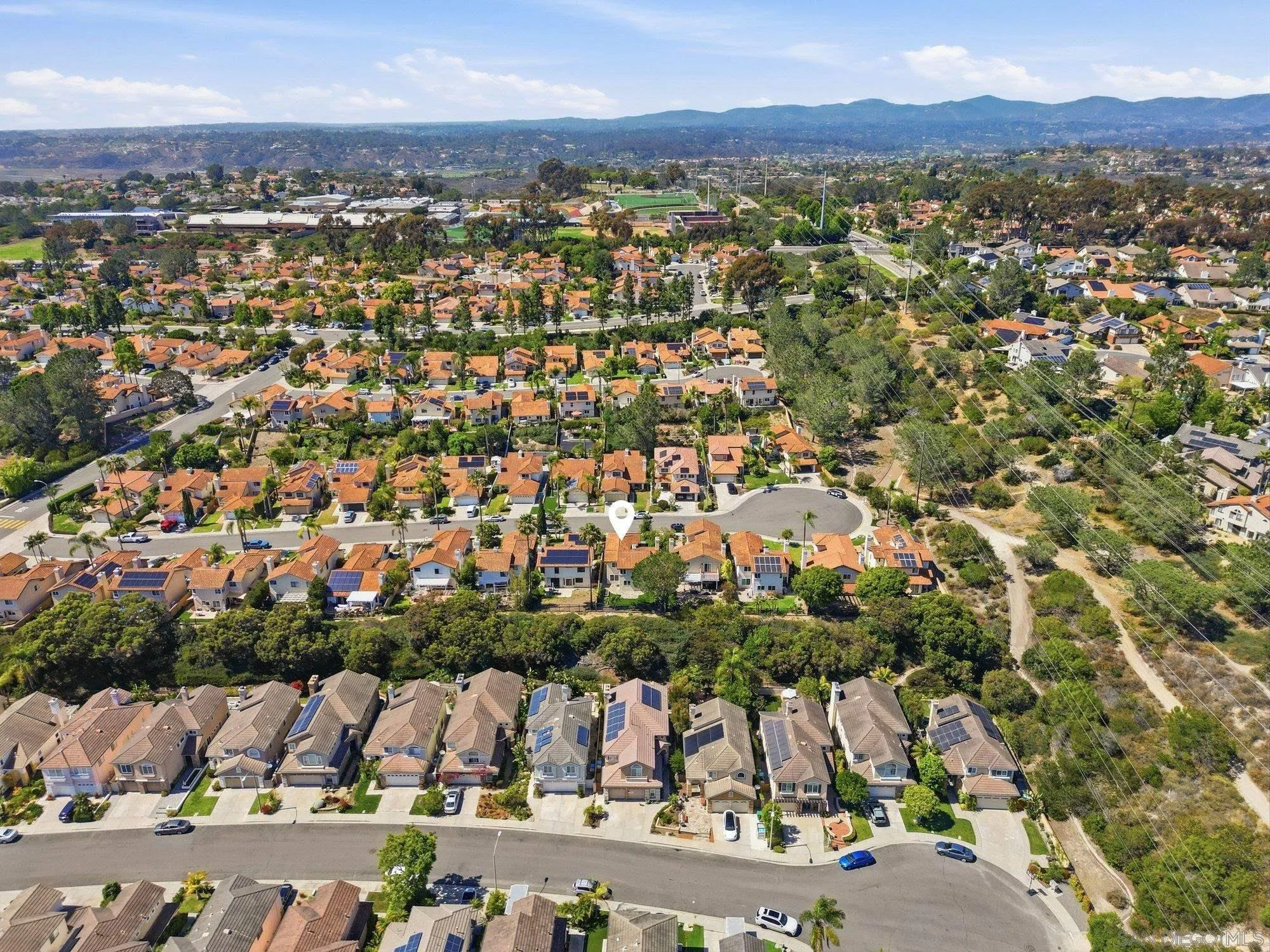 https://cdn.realtyfeed.com/cdn/127/260014293/7e97c9c5bb471a30335575f69d628e73.webp