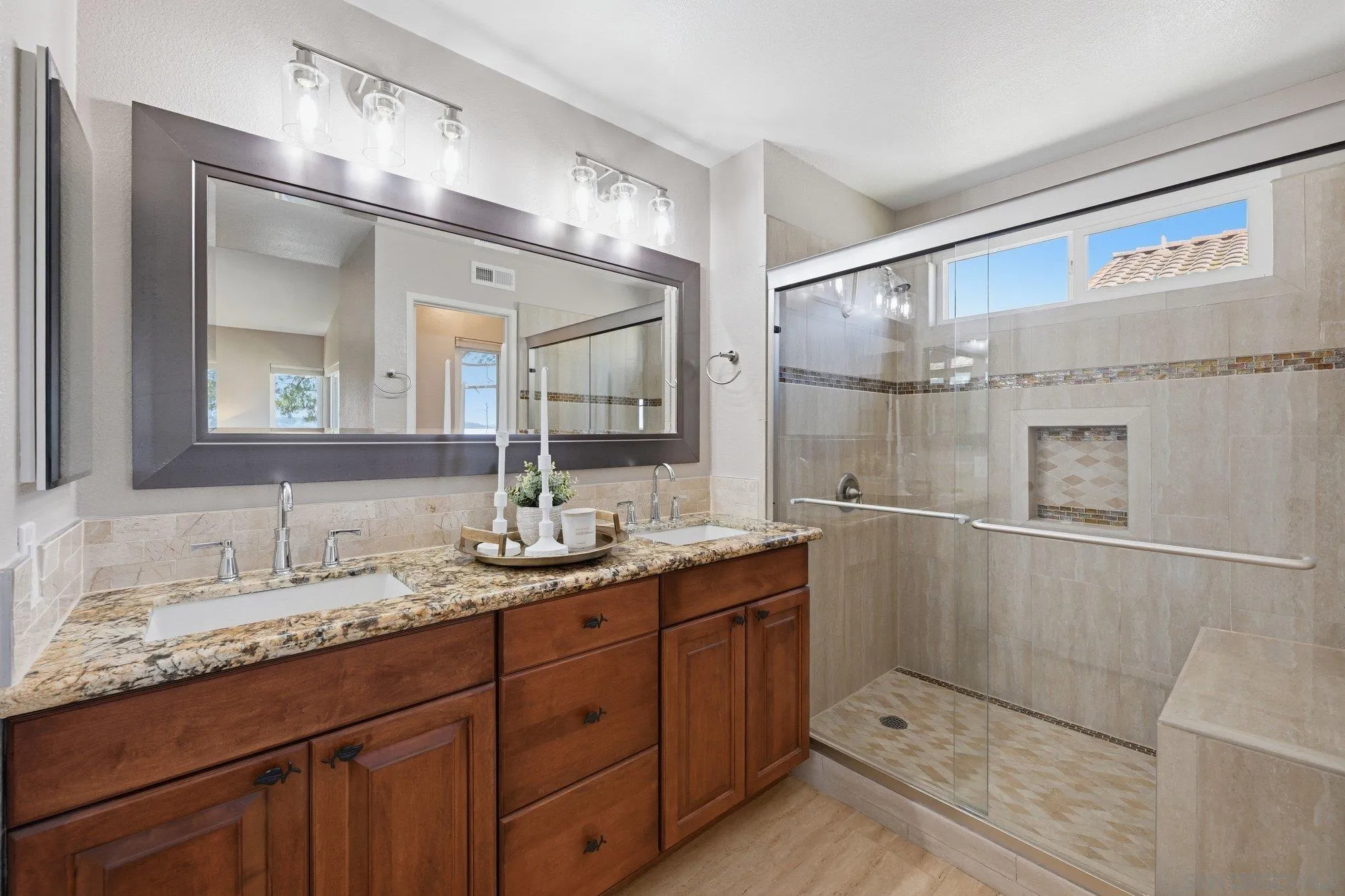 https://cdn.realtyfeed.com/cdn/127/260014293/c4b88b439b2d10fdd4348e8d9d777a38.webp