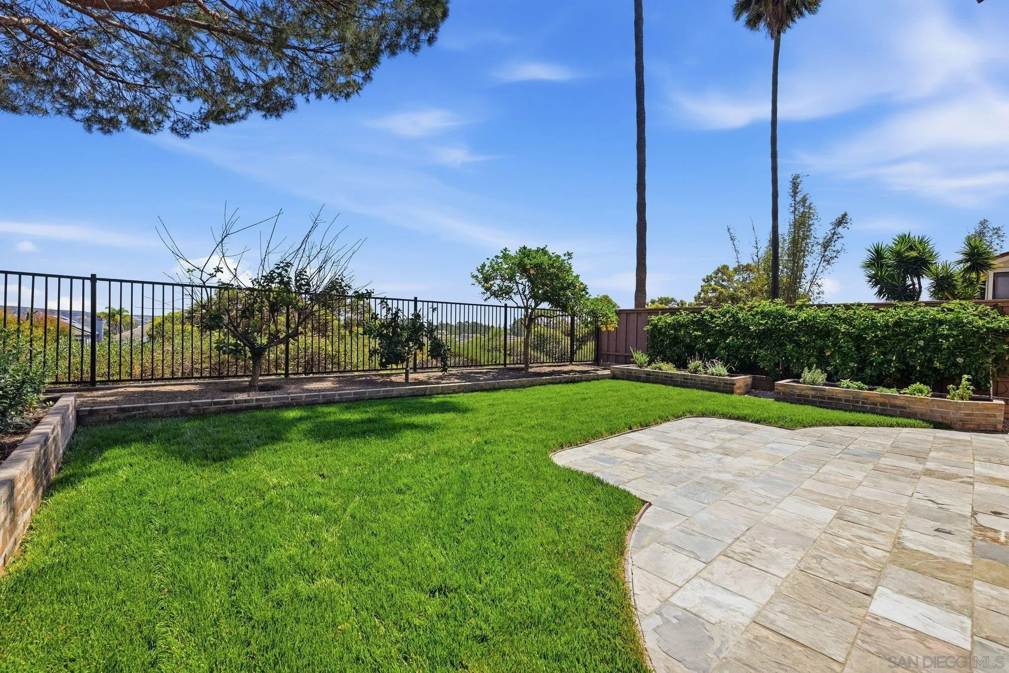 https://cdn.realtyfeed.com/cdn/127/260014293/ea93249c9a0aeeac85f19057e8275da0.webp