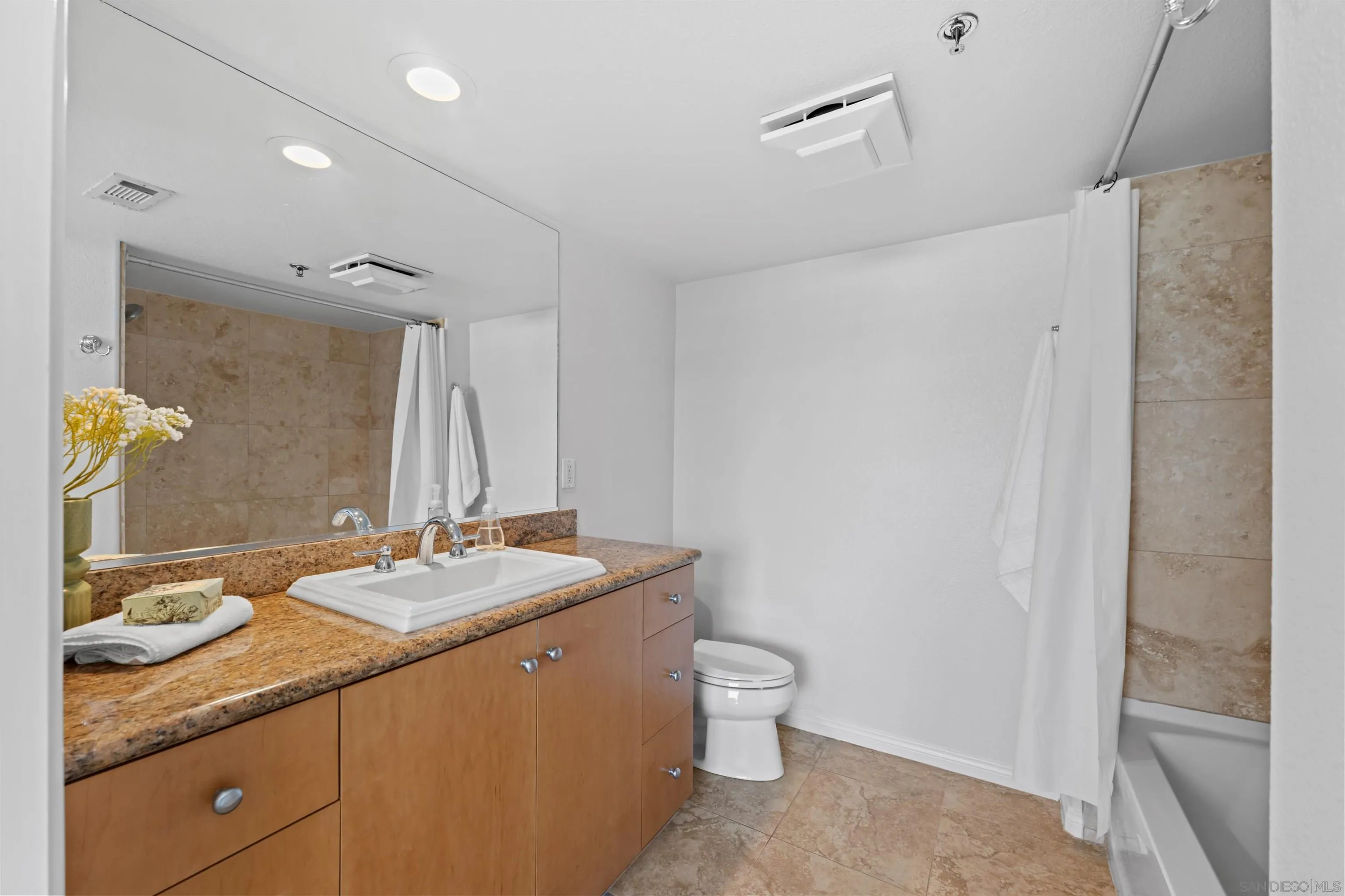 Photo #23: 260014299 Listing: Photo #23