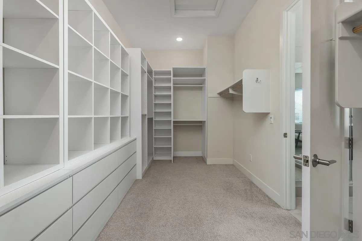 https://cdn.realtyfeed.com/cdn/127/260014300/53ae97a1886d3a8518dca10dd95a8a9d.webp