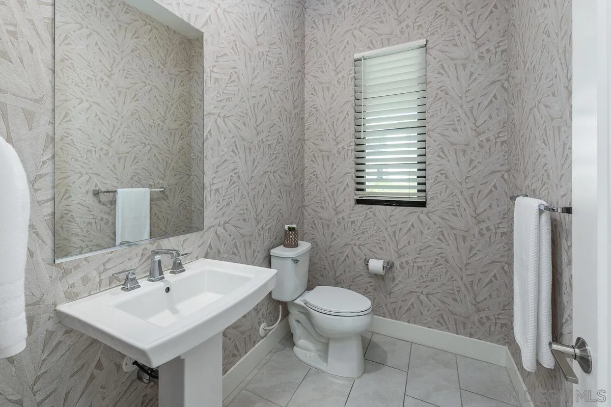 https://cdn.realtyfeed.com/cdn/127/260014300/5b6b18c645a0da952a4b5033cb6b3986.webp