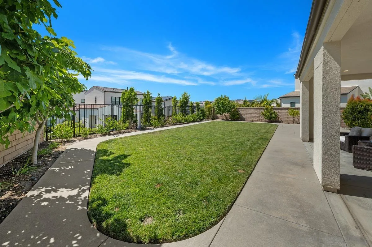 https://cdn.realtyfeed.com/cdn/127/260014300/5dad66bb3756d18f5211977a51994b72.webp