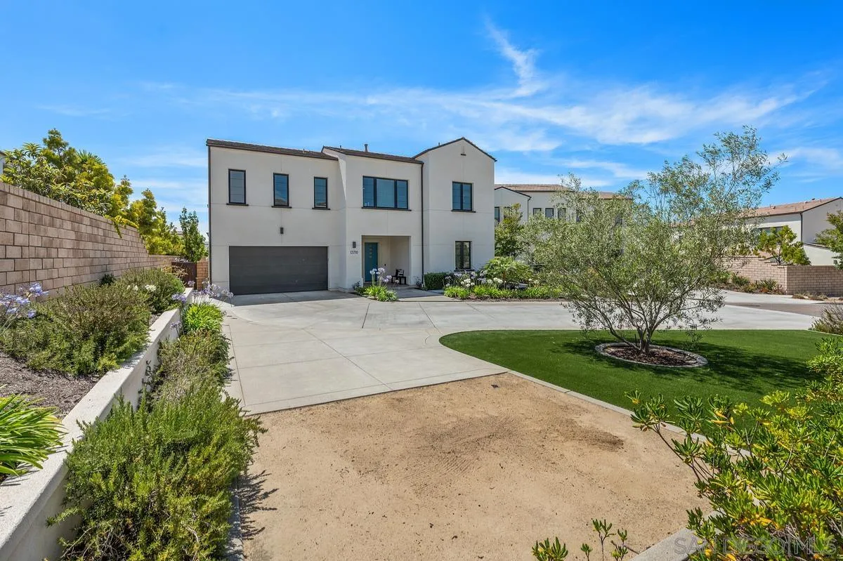 https://cdn.realtyfeed.com/cdn/127/260014300/e26d56c8e00df4ea2ca5be3a7c26f876.webp