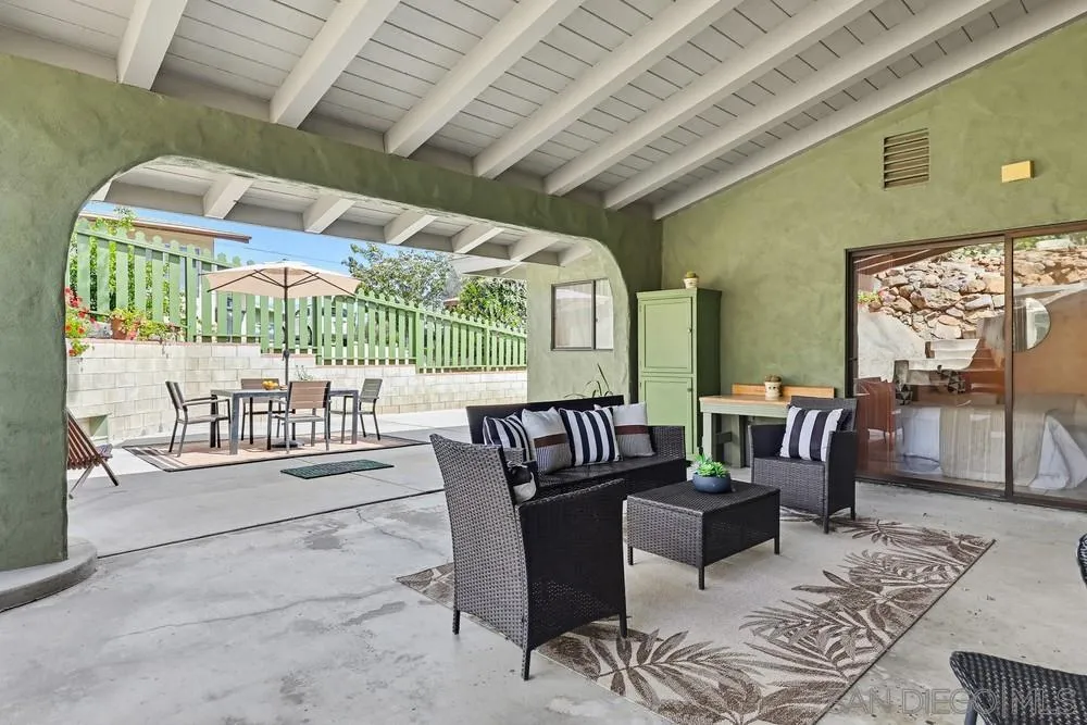 https://cdn.realtyfeed.com/cdn/127/260014301/282bbc7ad17c62438b5539cb7fee57d7.webp