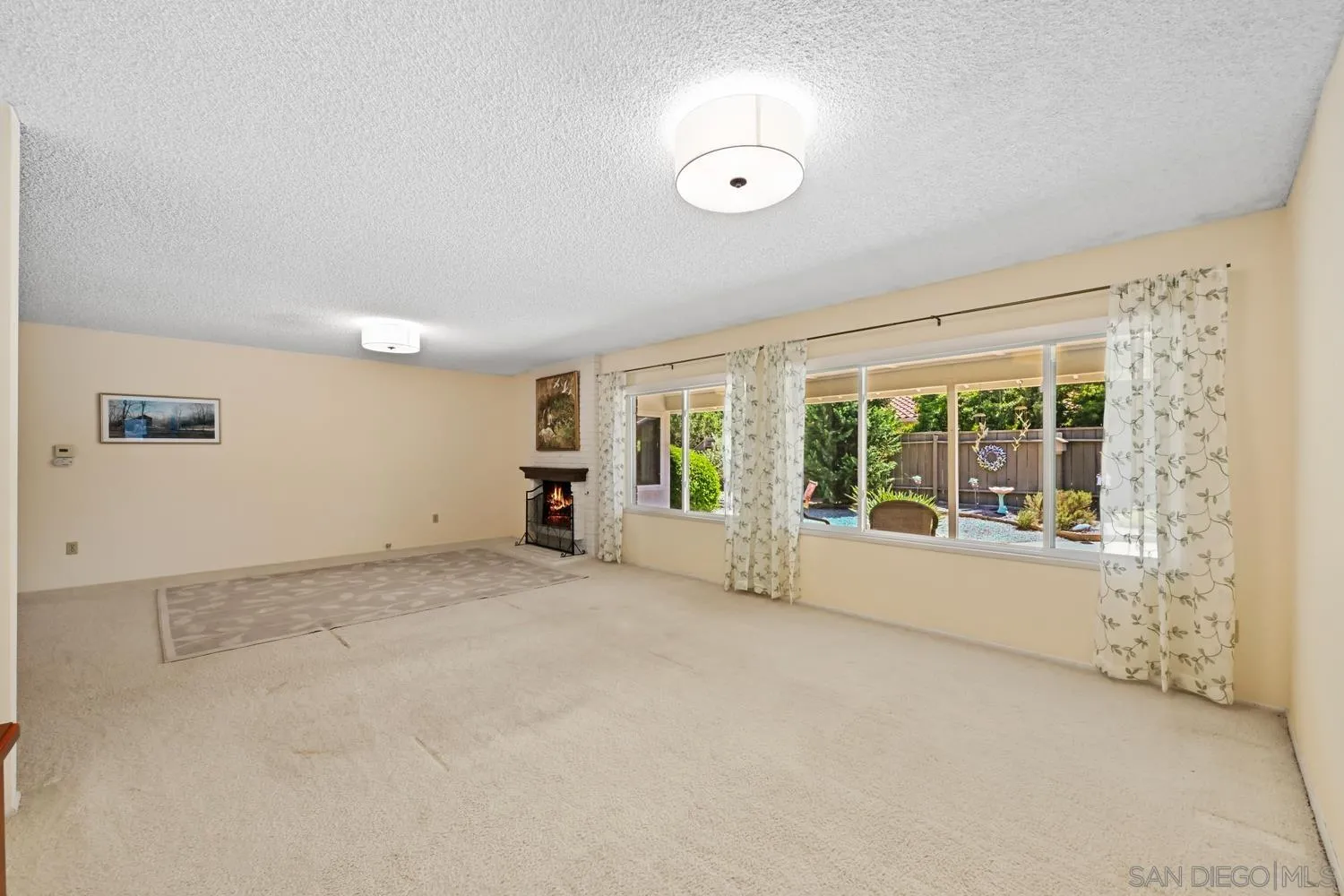 https://cdn.realtyfeed.com/cdn/127/260014302/8e747d3793ce6ee9114831a32e776d42.webp